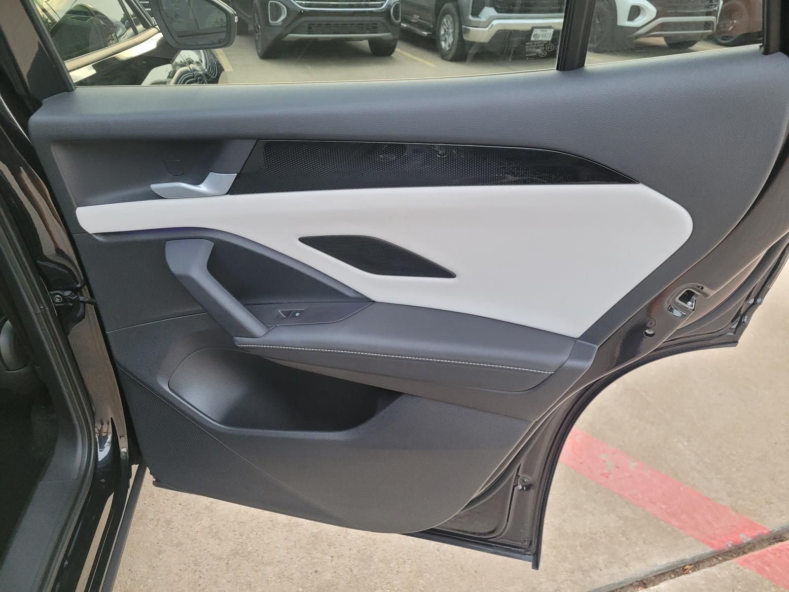 used 2025 Volkswagen Tiguan car, priced at $29,300