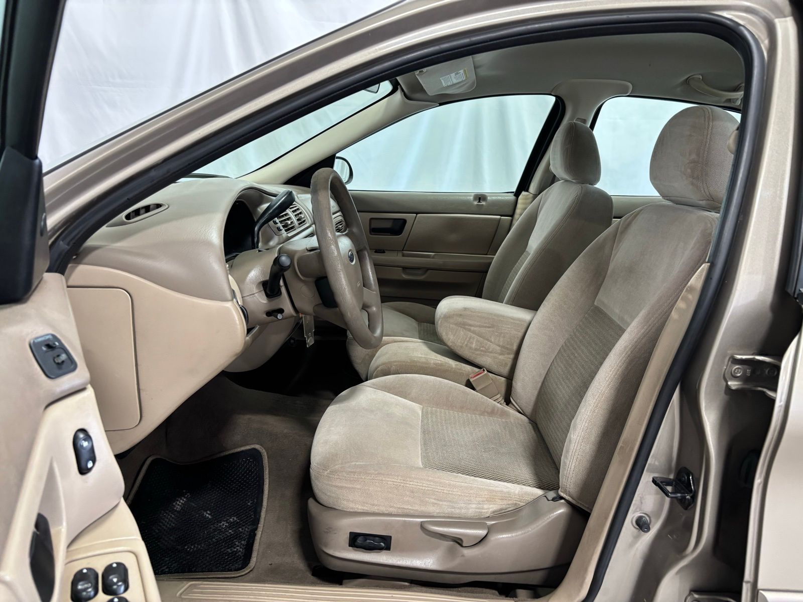 Used Car 2004 Ford Taurus  Se For Sale Under $10,000 In Austin, Texas