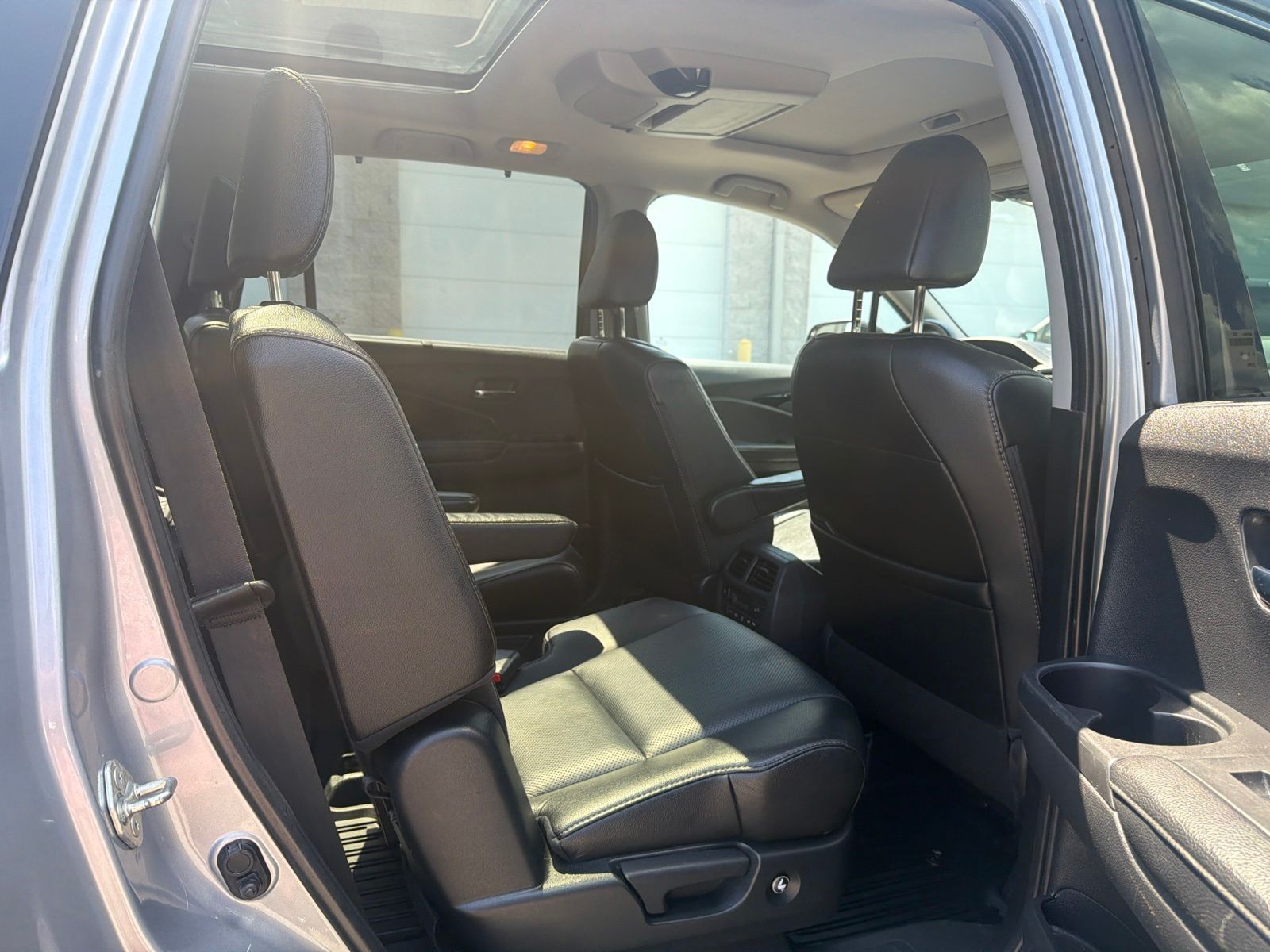 Used 2019 Silver Honda Elite image 28