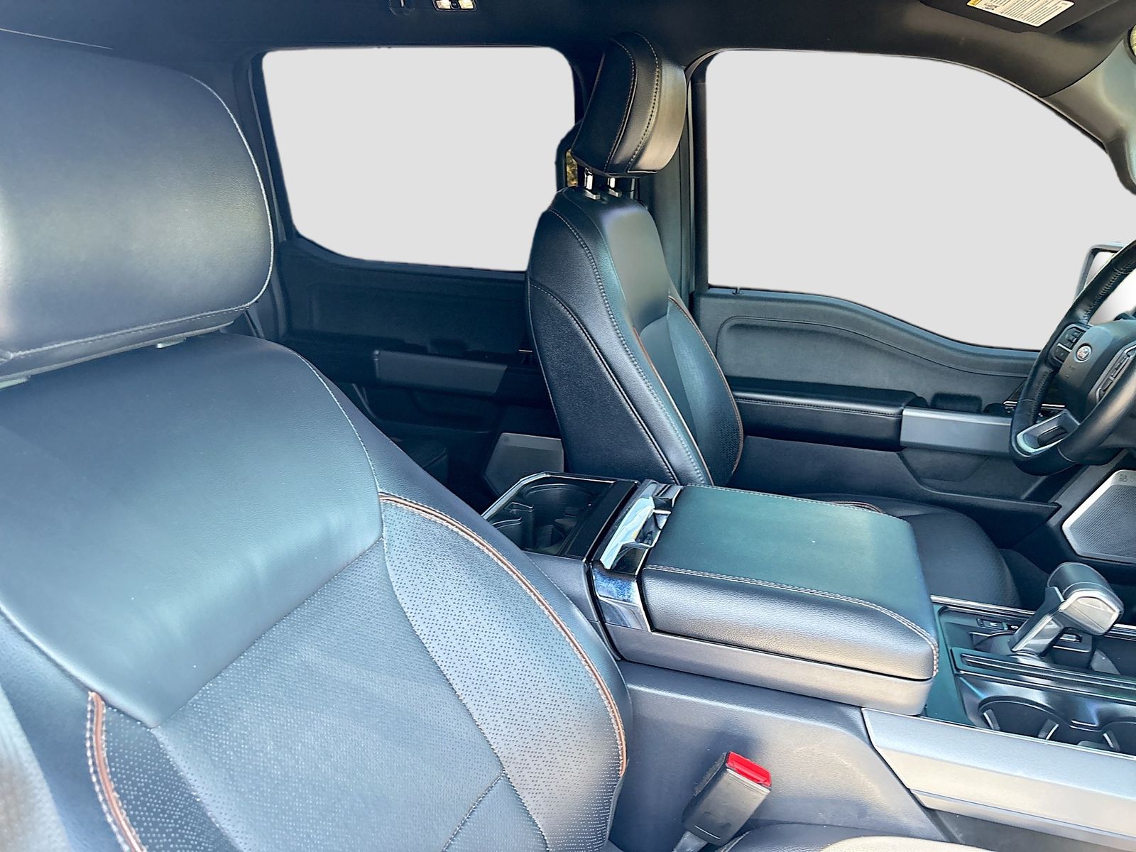 Used 2024 Gray Ford Lariat image 29