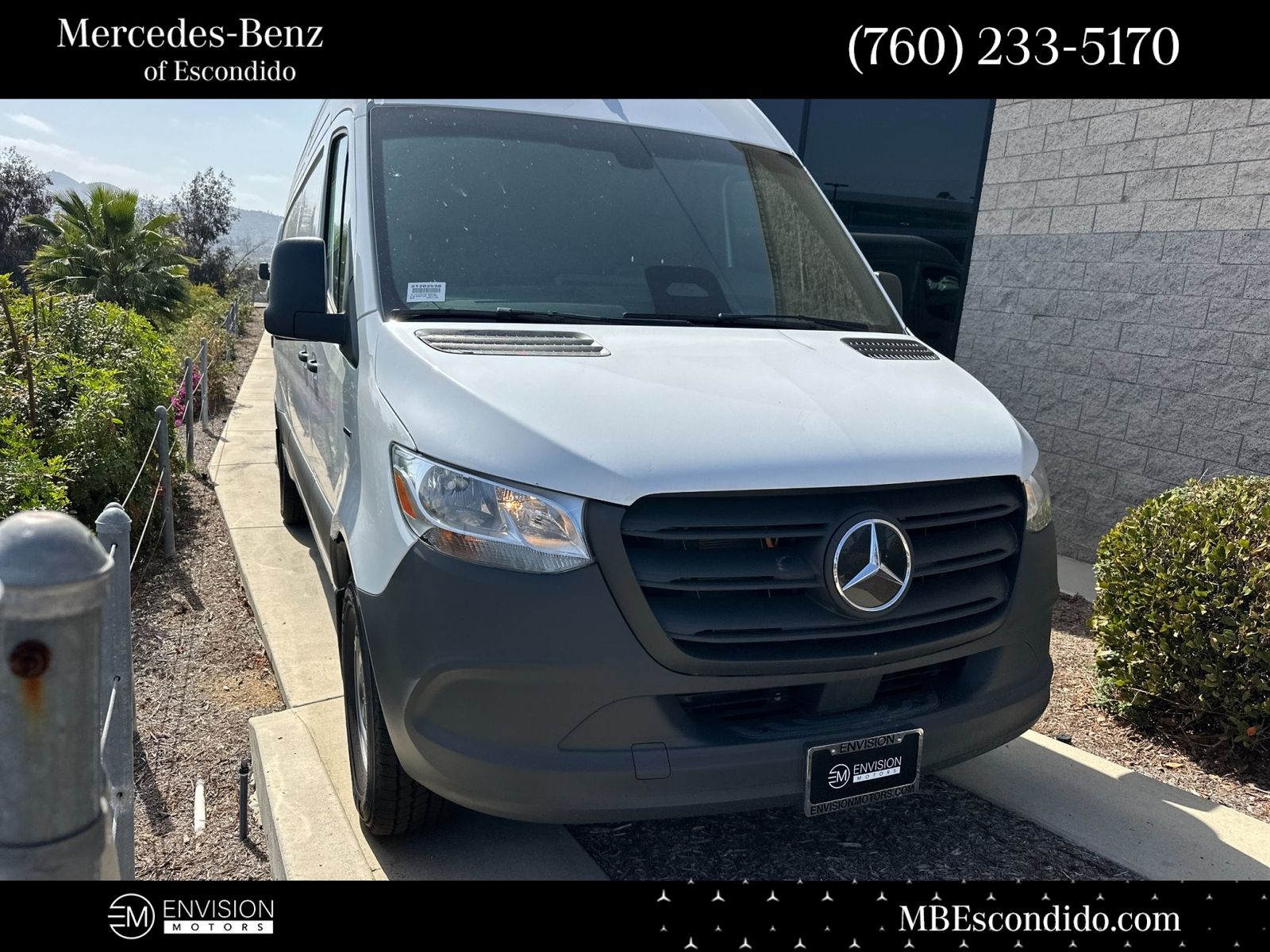 Arctic White 2025 Mercedes-Benz eSprinter 2500 170 High Roof Cargo Van (113 kWh HO) Van Rear-Wheel Drive 1-Speed Automatic