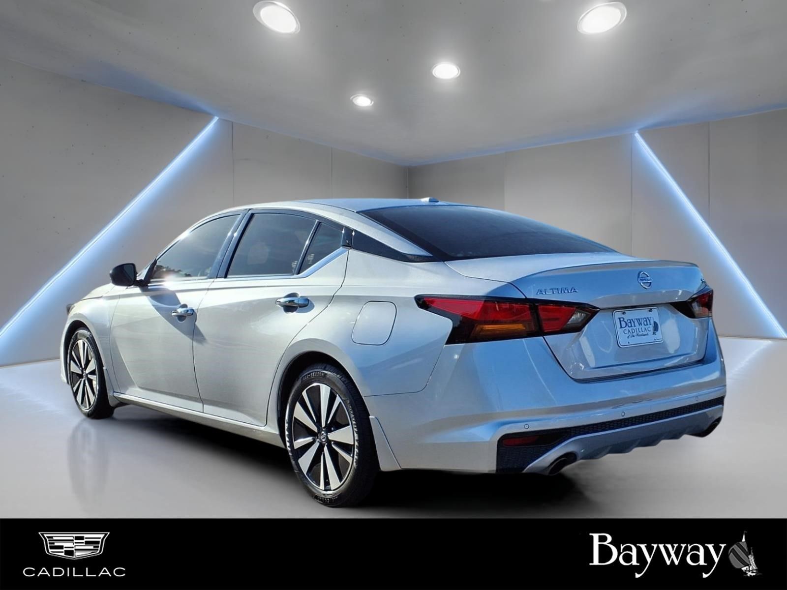 2020 Nissan Altima 2.5 SV - 7
