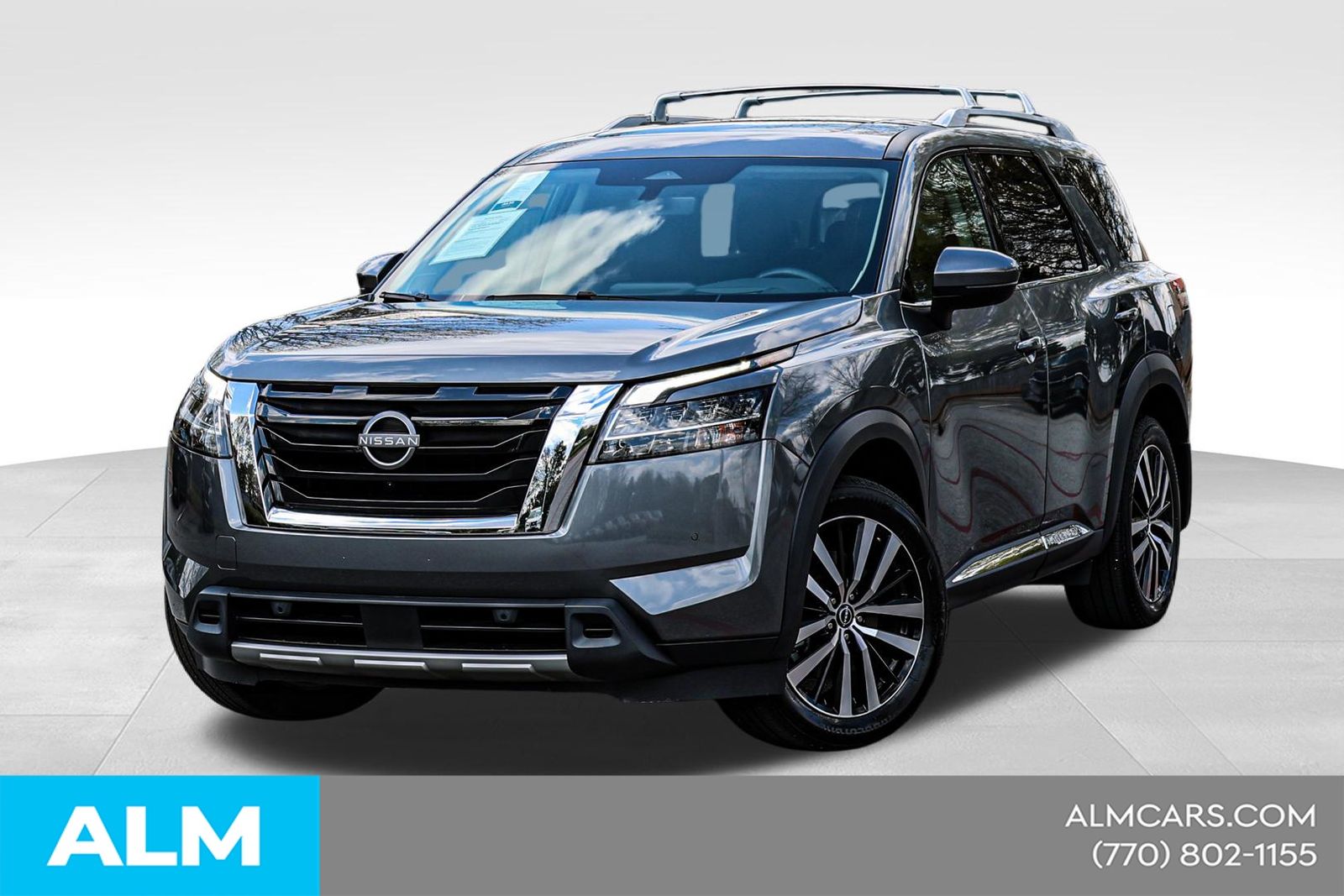 Gray (Gun Metallic) 2024 Nissan Pathfinder Platinum 4WD SUV / Crossover All-Wheel Drive 9-Speed Automatic