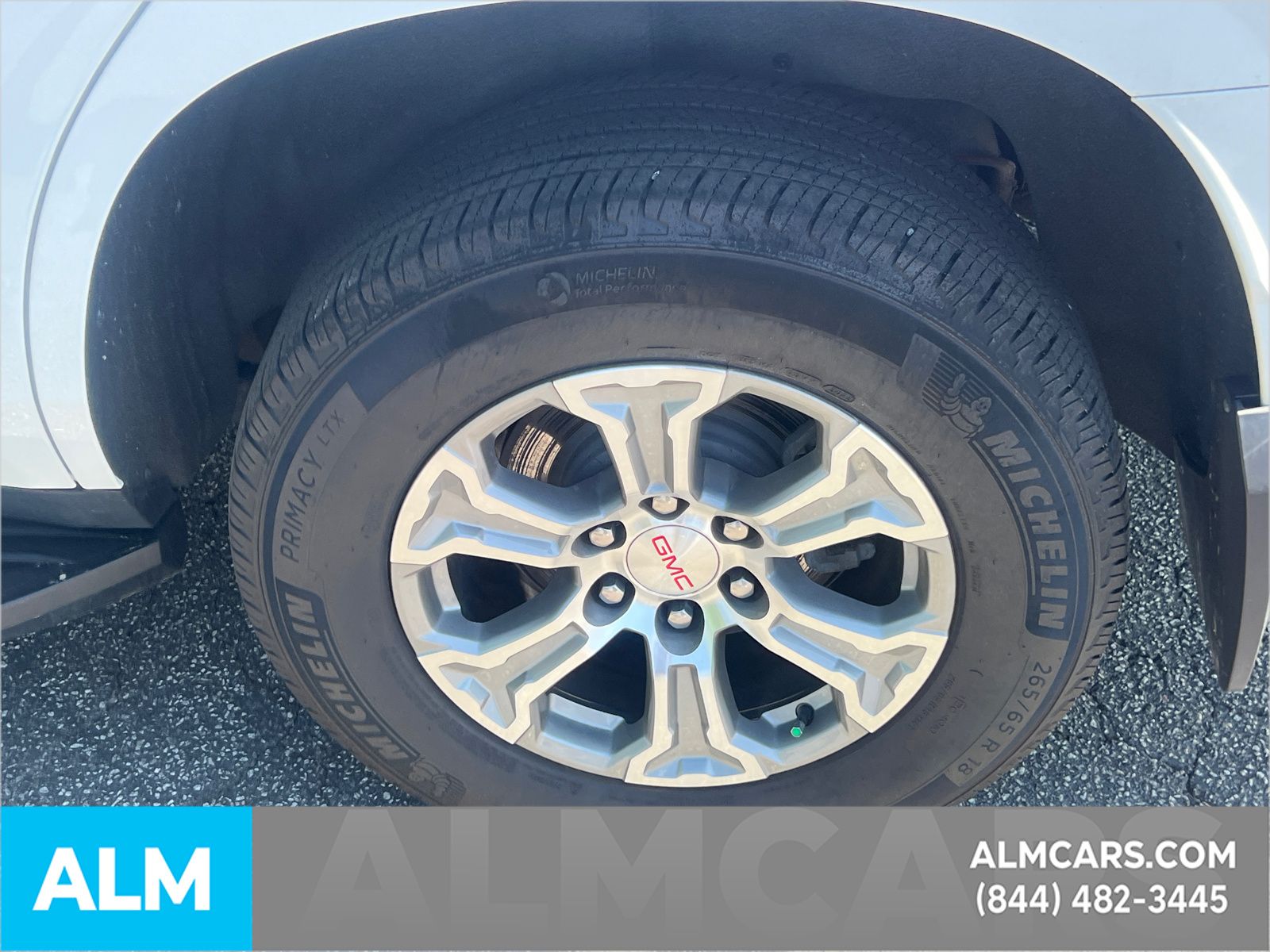 Used 2024 White GMC SLE image 23