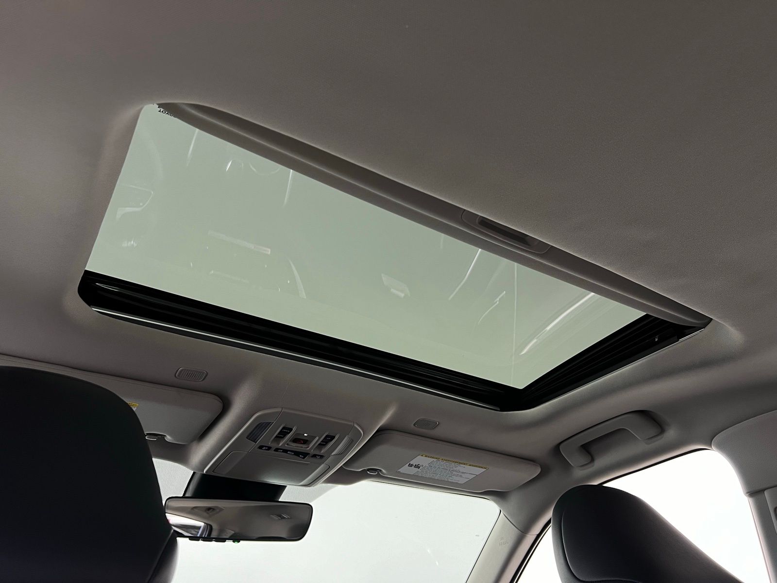 2025 Toyota Highlander XLE 22
