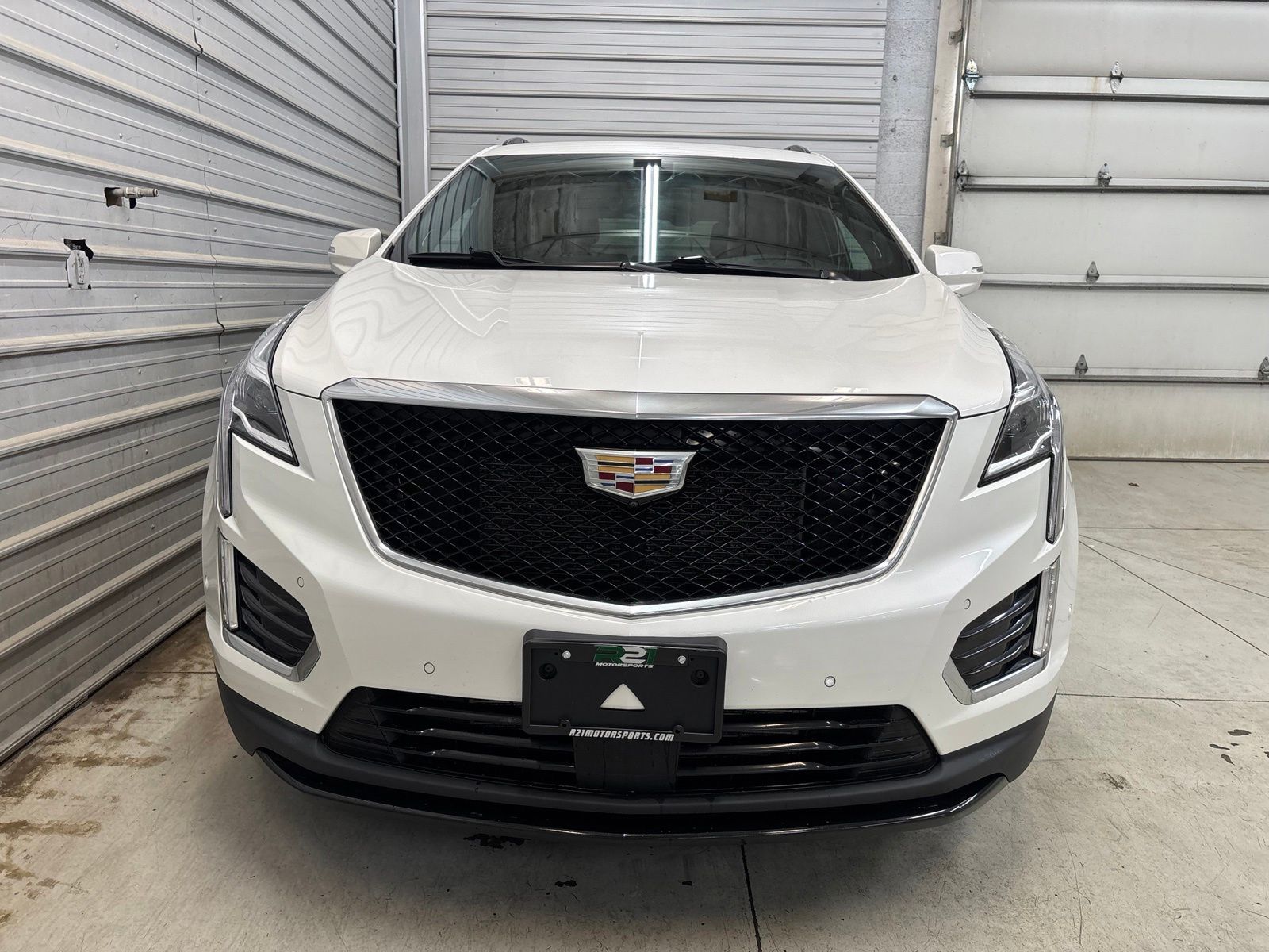 2022 Cadillac XT5 Sport - Image 2