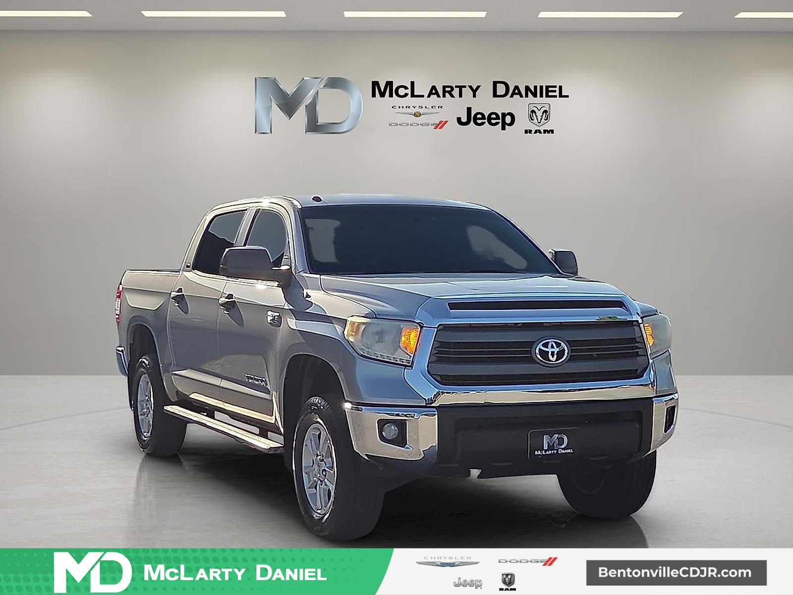 2014 Toyota Tundra SR5 CrewMax 5.7L FFV 4WD