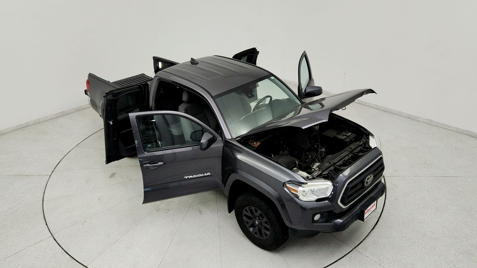 Used 2020 Gray Toyota SR5 image 21