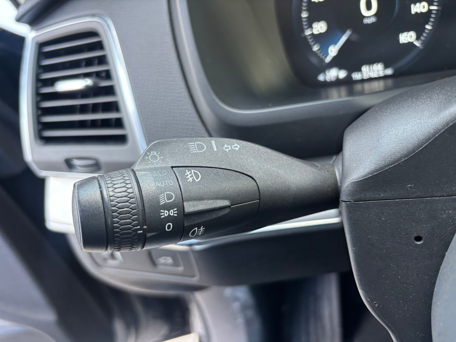 Used Car 2017 Volvo Xc90  T6 Momentum For Sale Under $20,000 In Austin, Texas