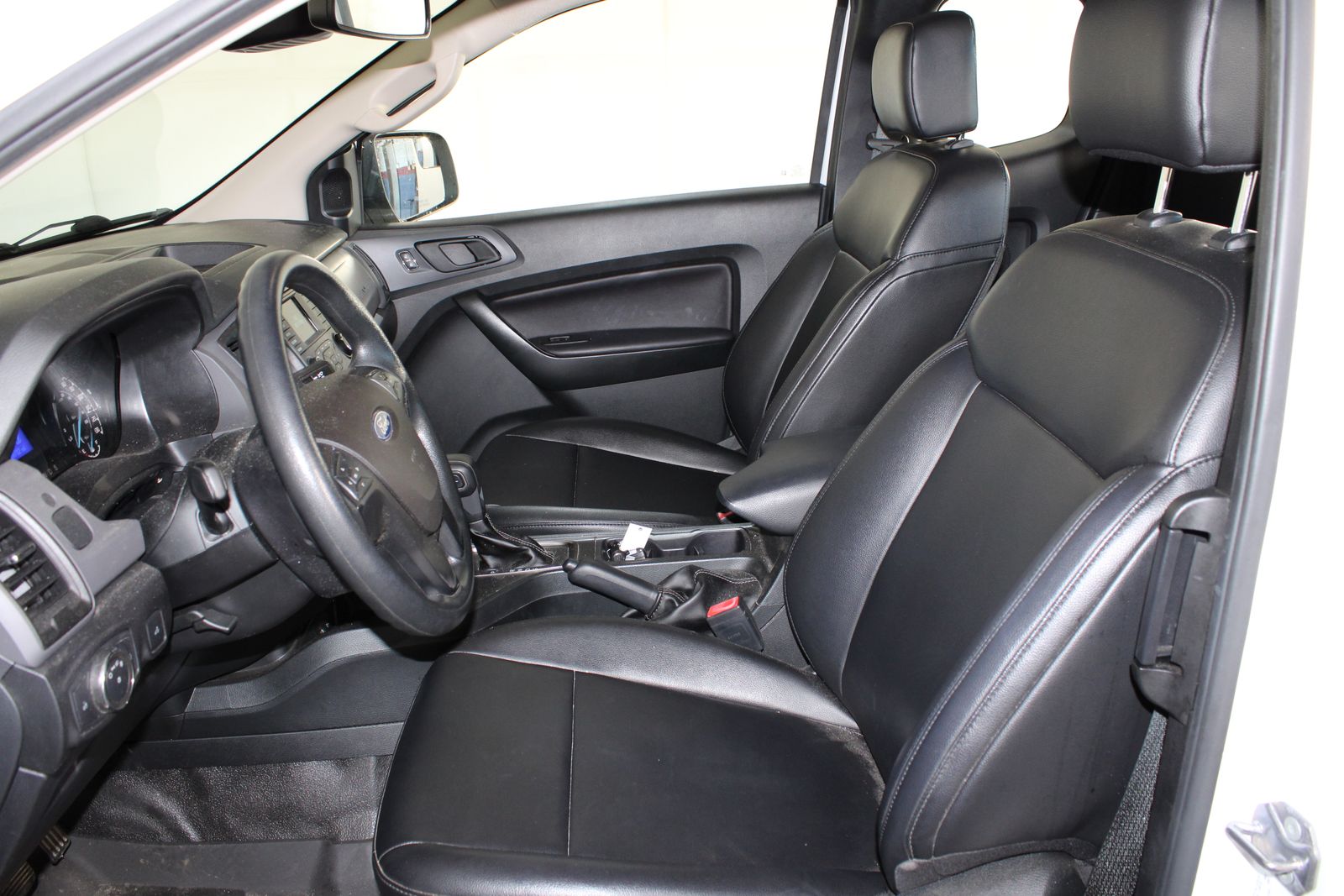 Used 2021 White Ford XL image 8