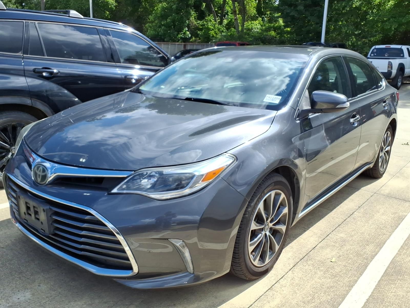 2017 Toyota Avalon XLE Premium Gray at Mac Haik CDJR North Houston