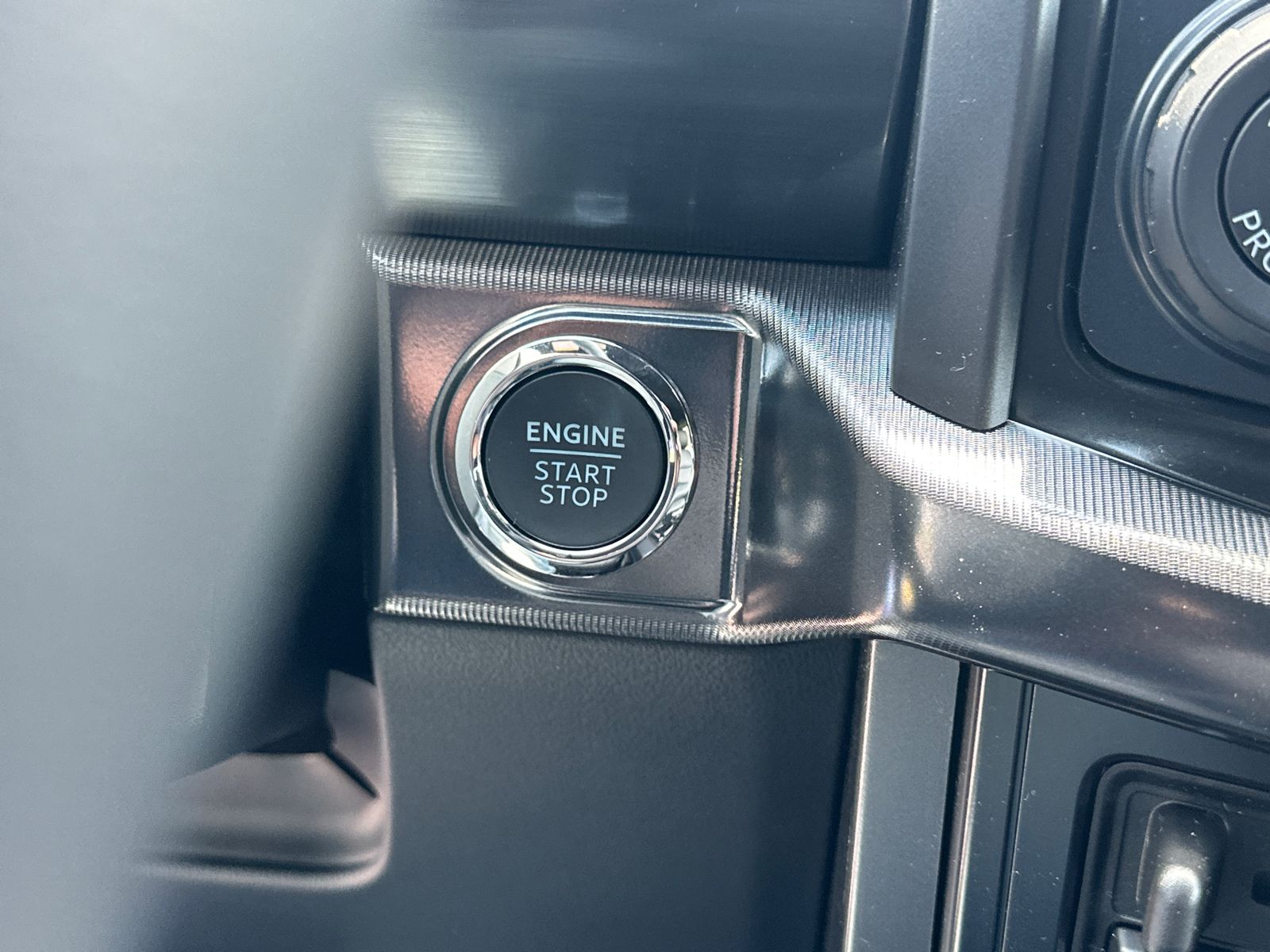 New 2026 Agate Black Metallic Ford Lariat® image 31