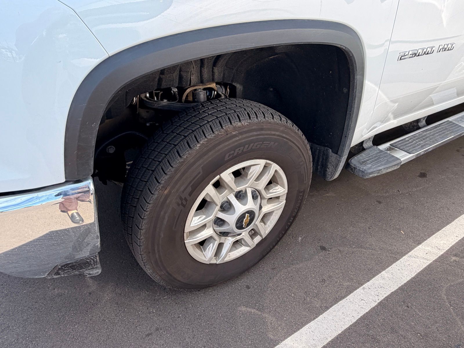 View vehicle photo 7