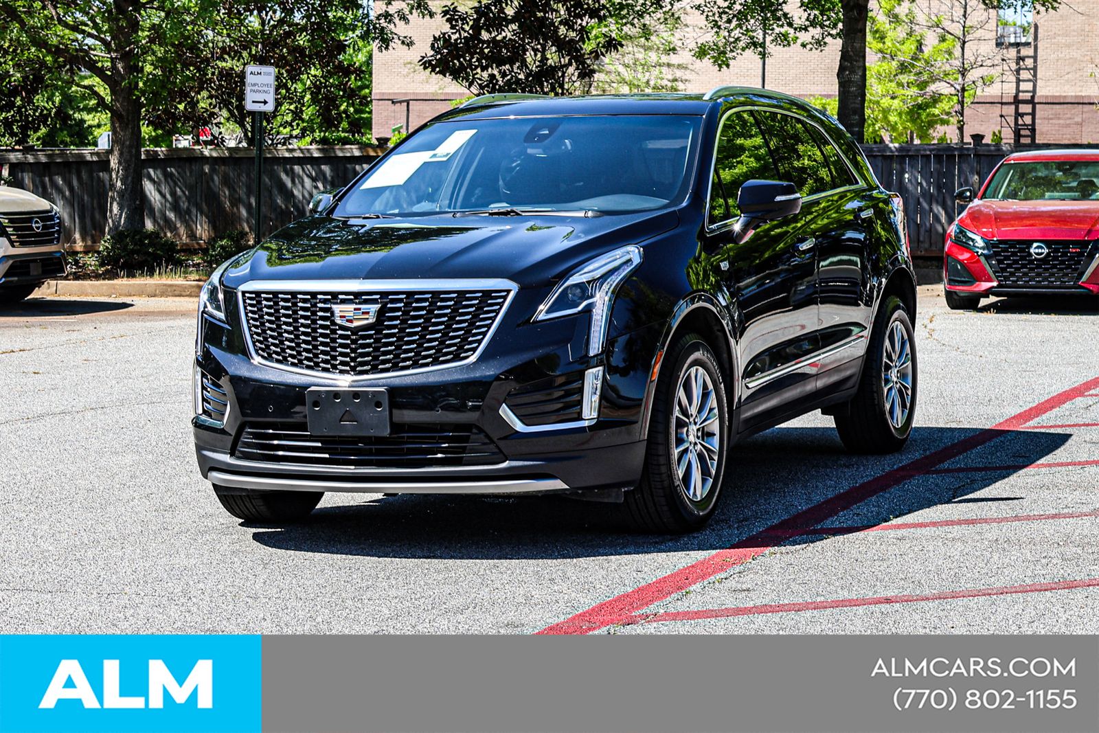 Used 2022  Cadillac Premium Luxury image 4
