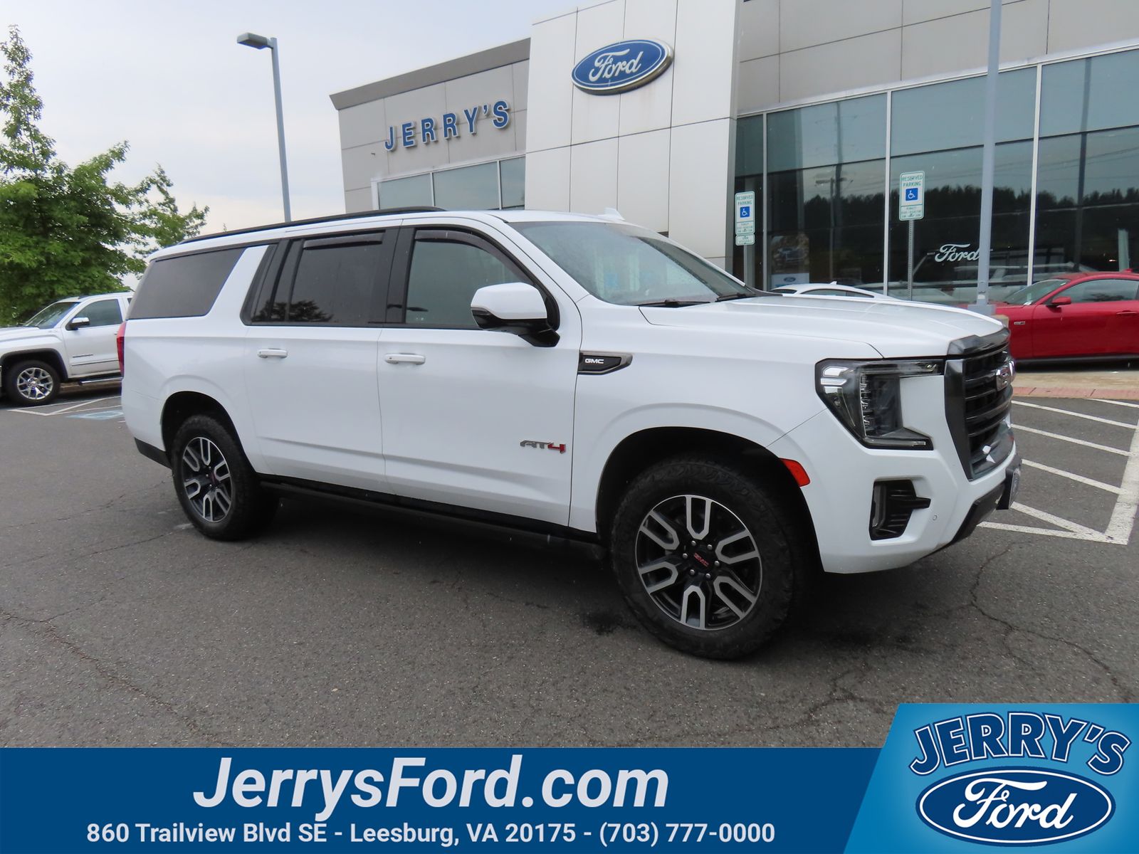 Summit White 2024 GMC Yukon XL SUV / Crossover Four-Wheel Drive