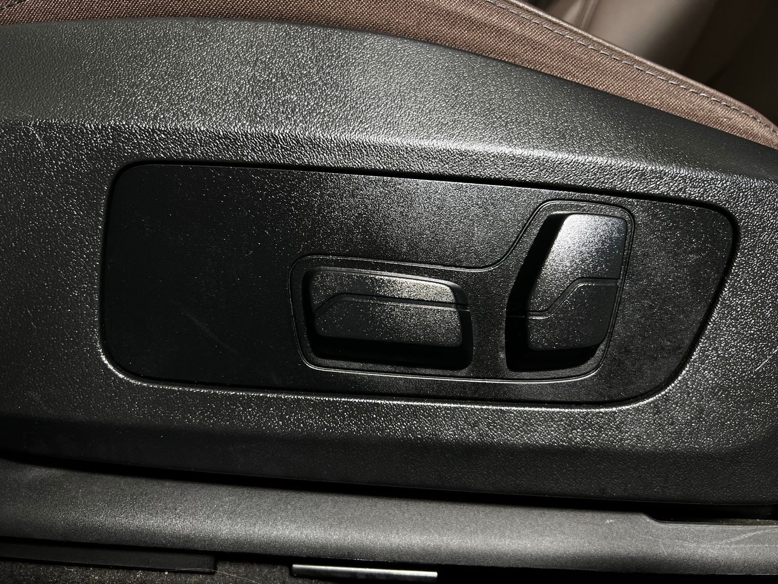 Thumbnail: 2023 BMW X1 - 14