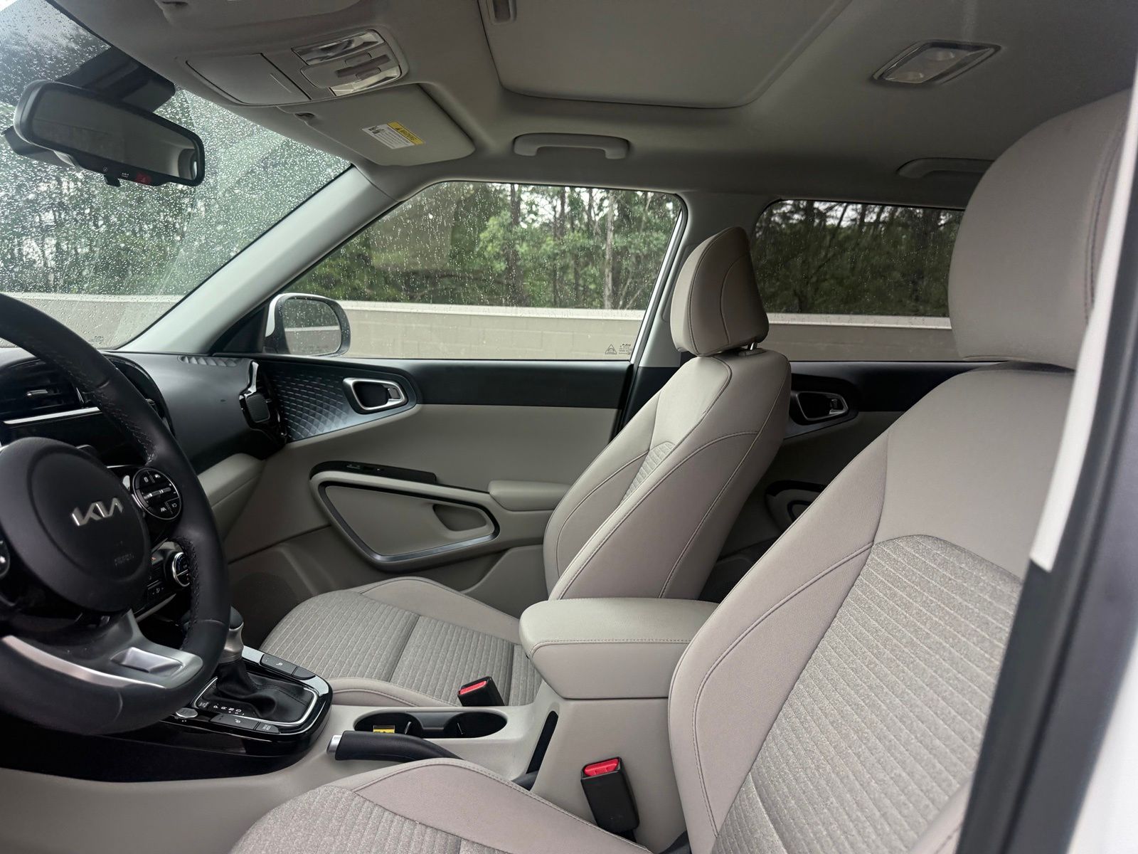 Used 2025 White Kia EX image 25