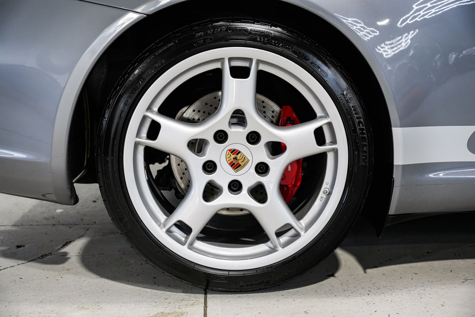 2005 Porsche 911 Carrera S — photo 46