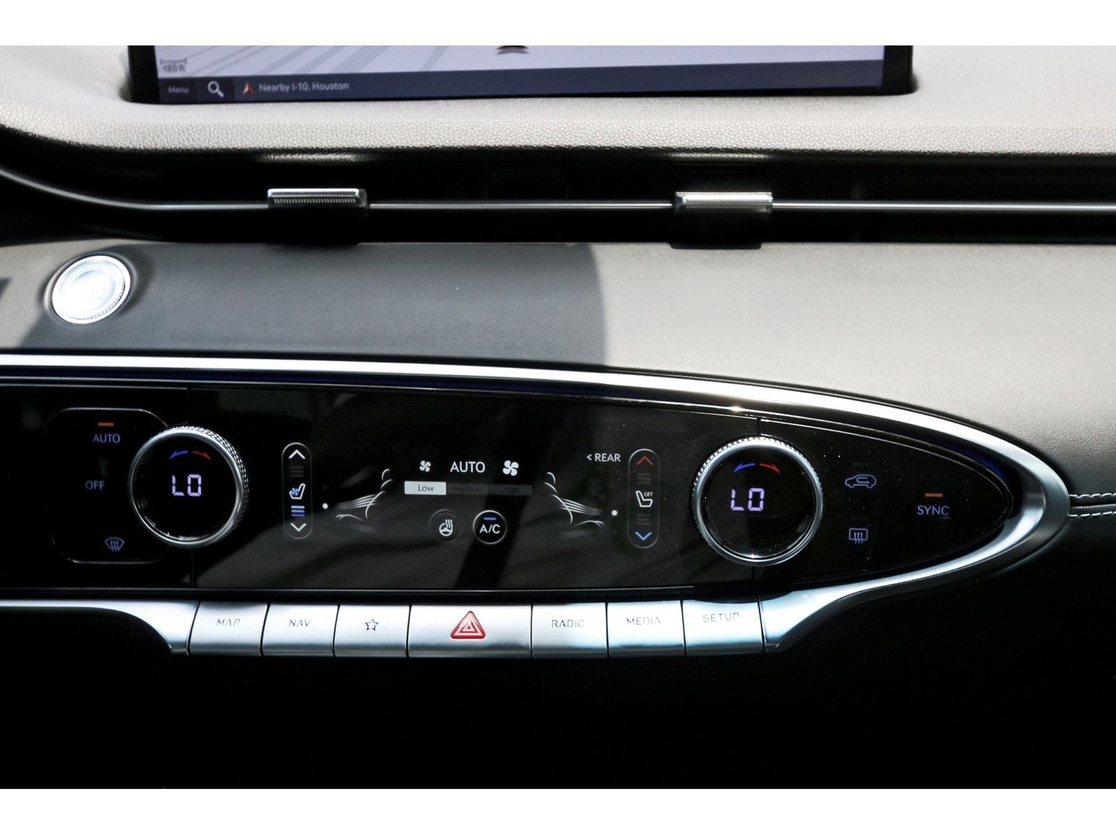 GV70 Sport