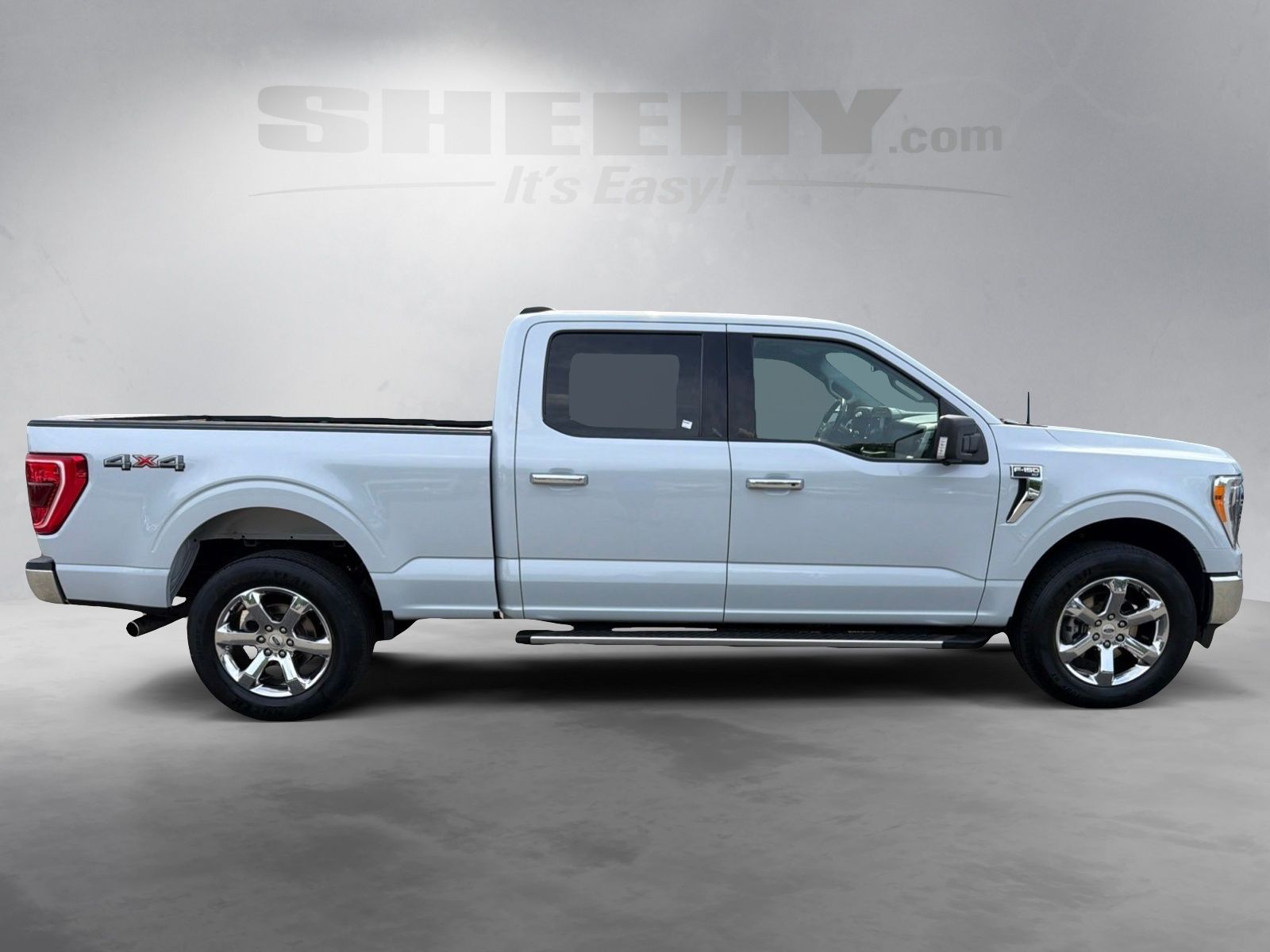 Certified Used 2022 White Metallic Ford XLT image 10