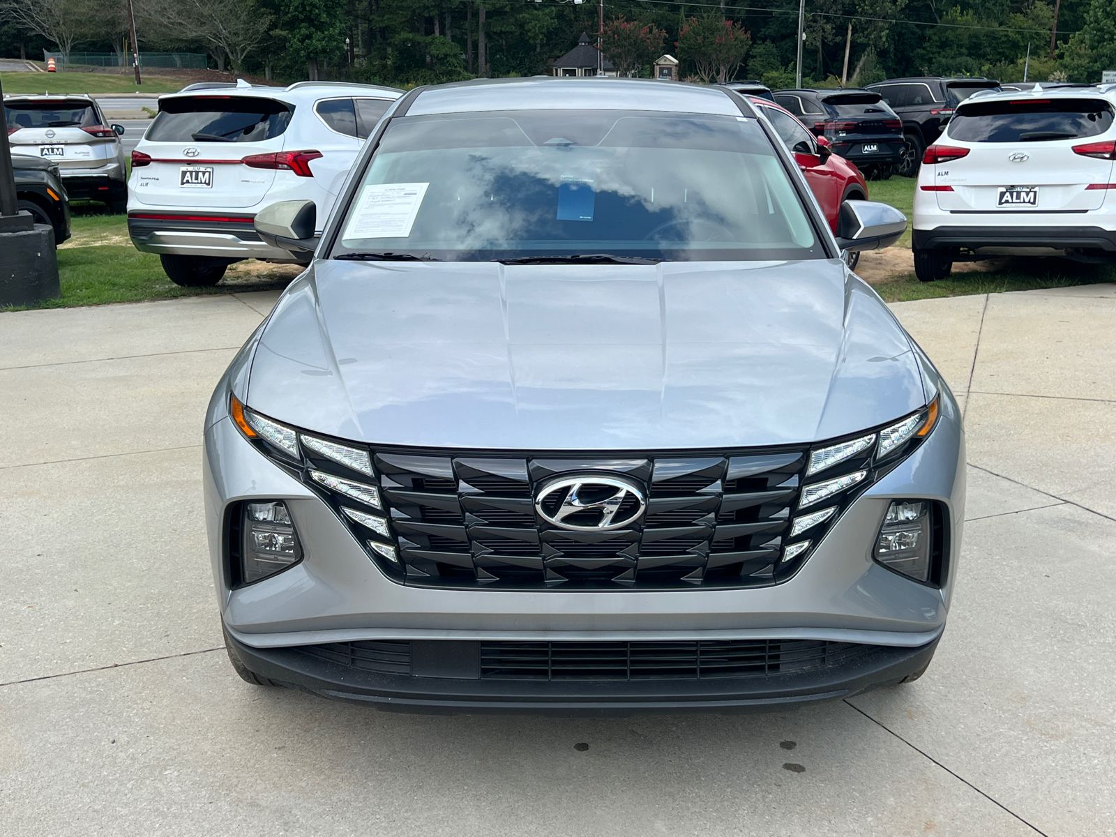 2024 Hyundai Tucson SE photo 2