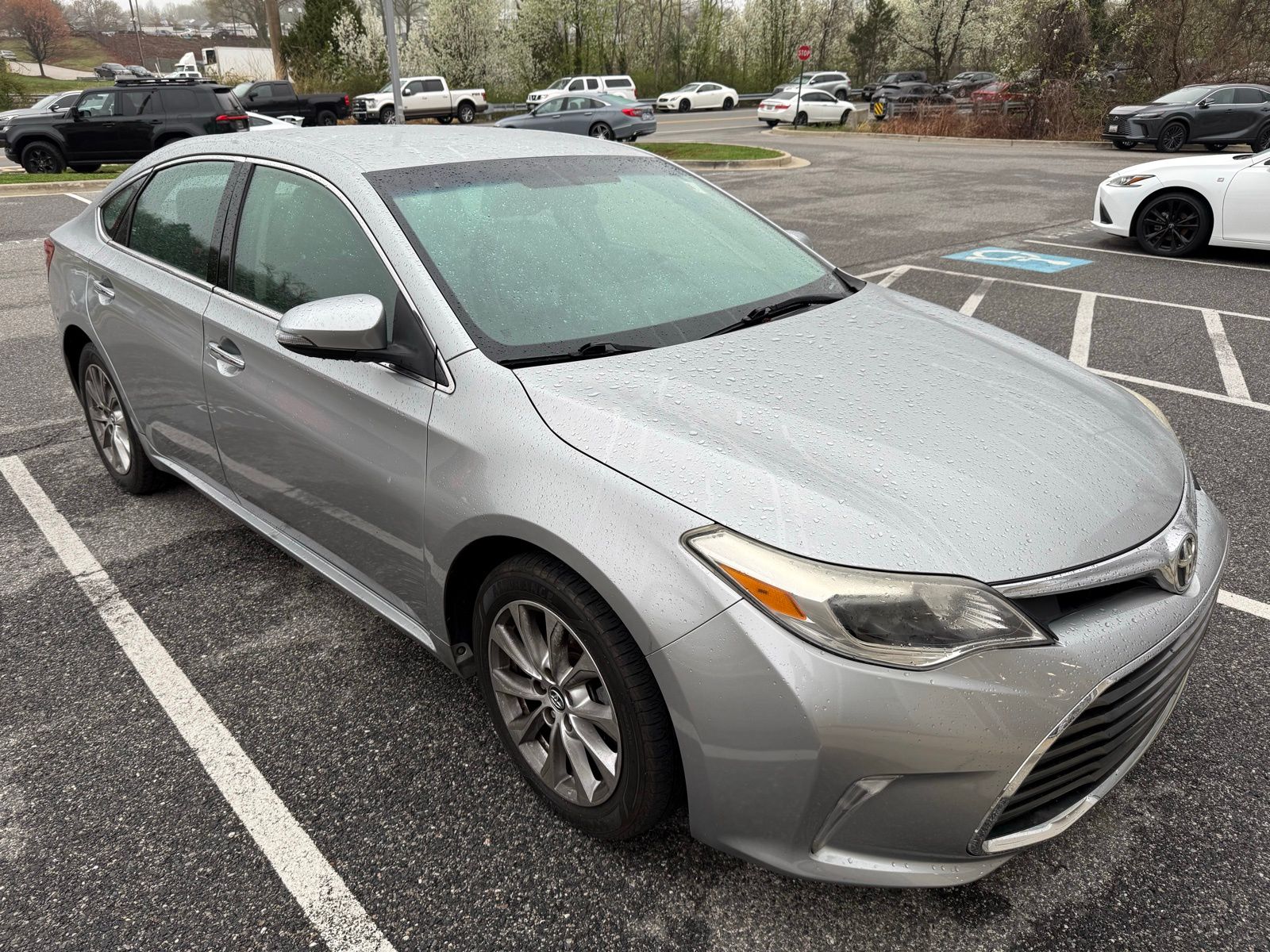 2016 Toyota Avalon XLE