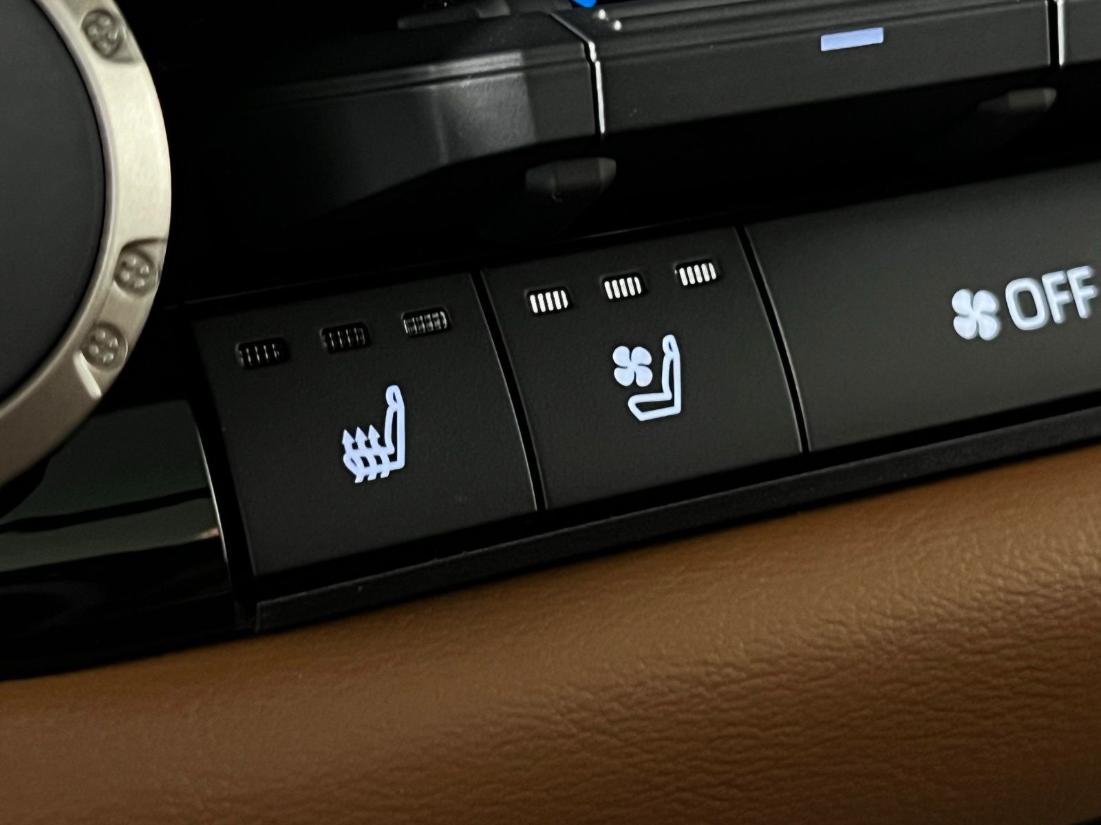 Thumbnail: 2026 Toyota Tundra - 14