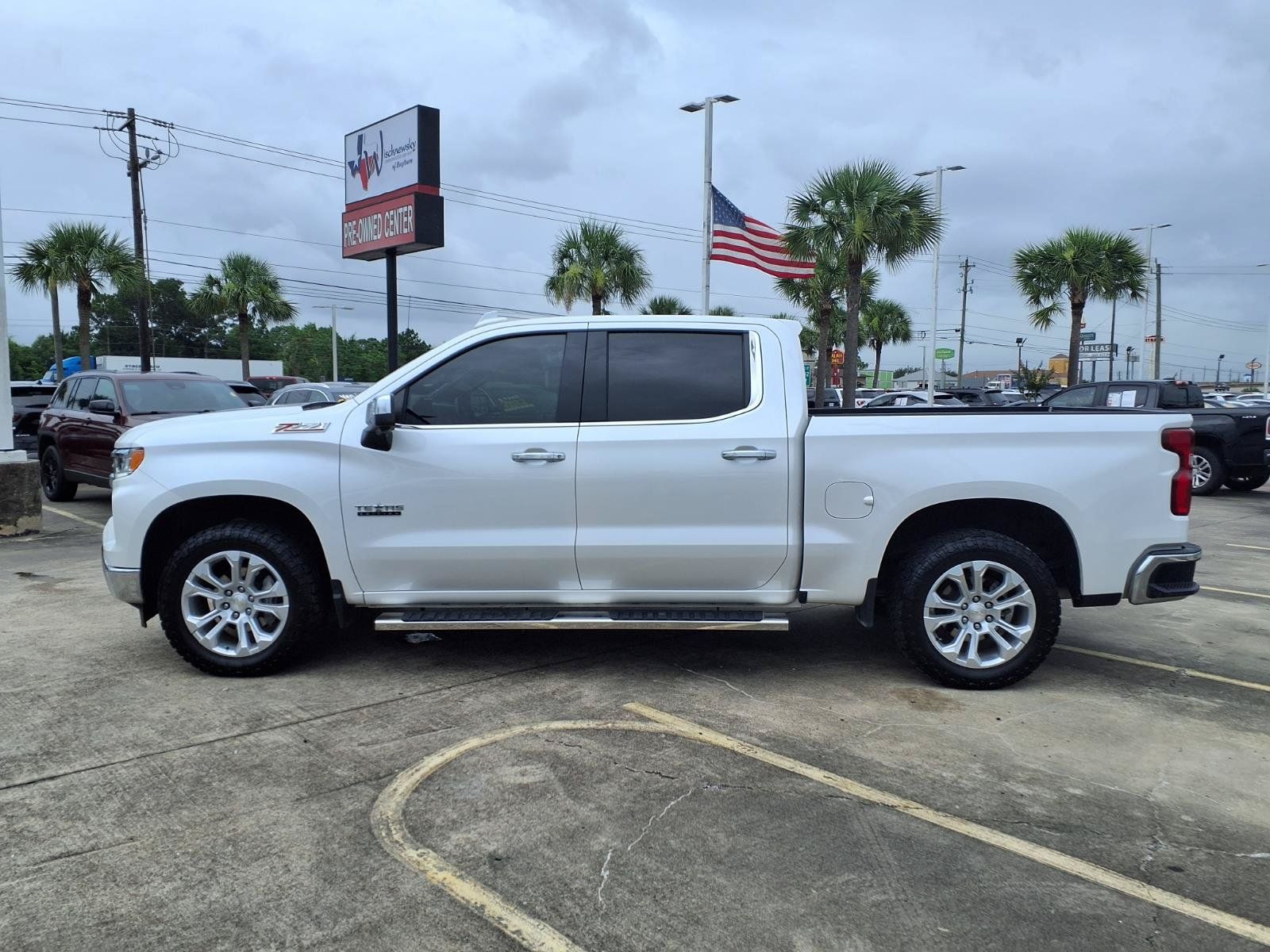2023 Chevrolet Silverado 1500 LTZ - 8