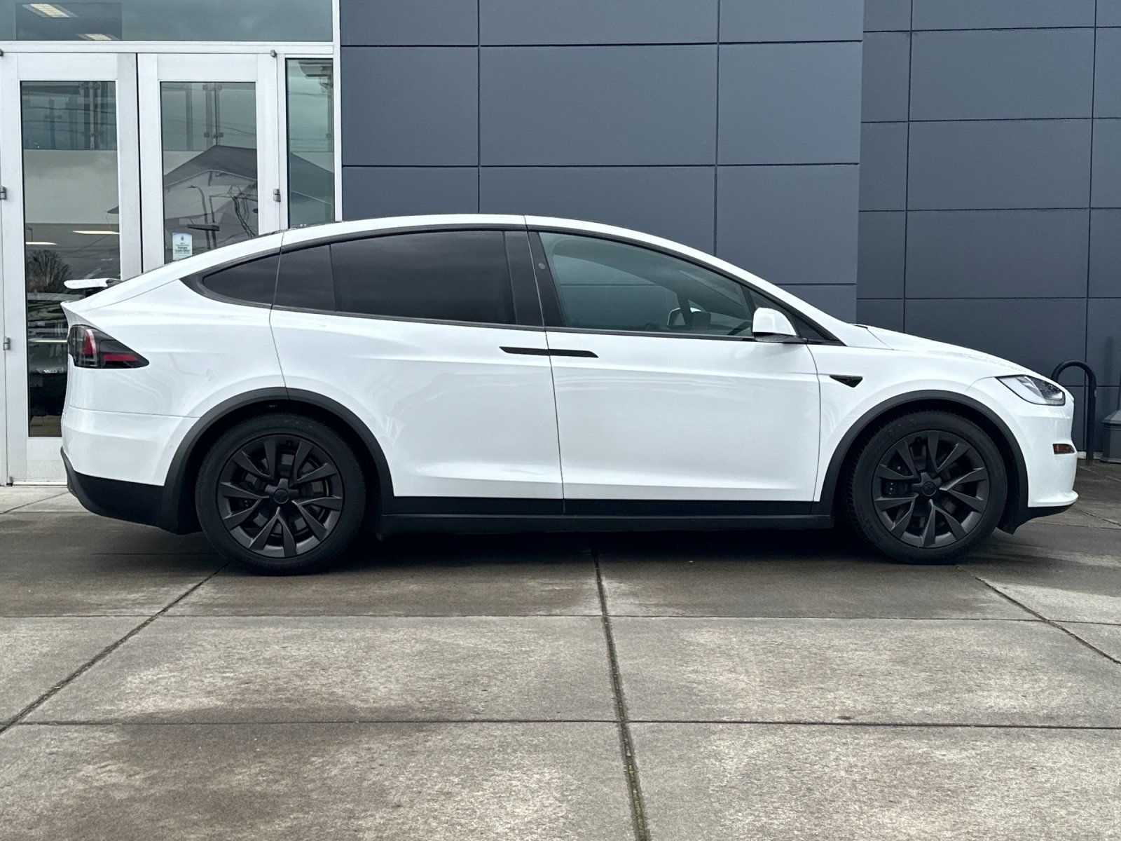 Used 2023 Tesla Model X Long Range with VIN 7SAXCBE56PF376979 for sale in Wilsonville, OR