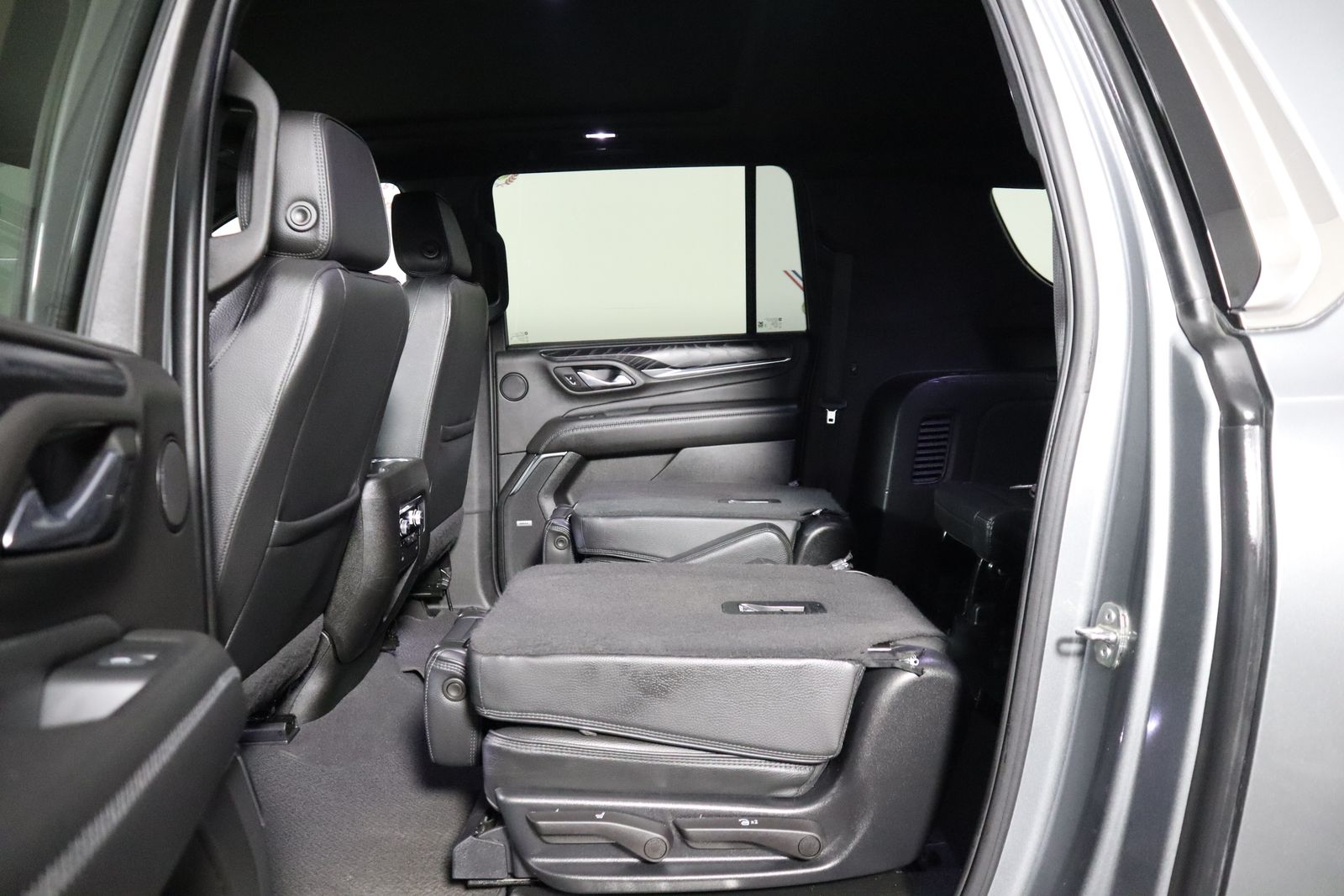 2023 GMC Yukon XL Denali photo