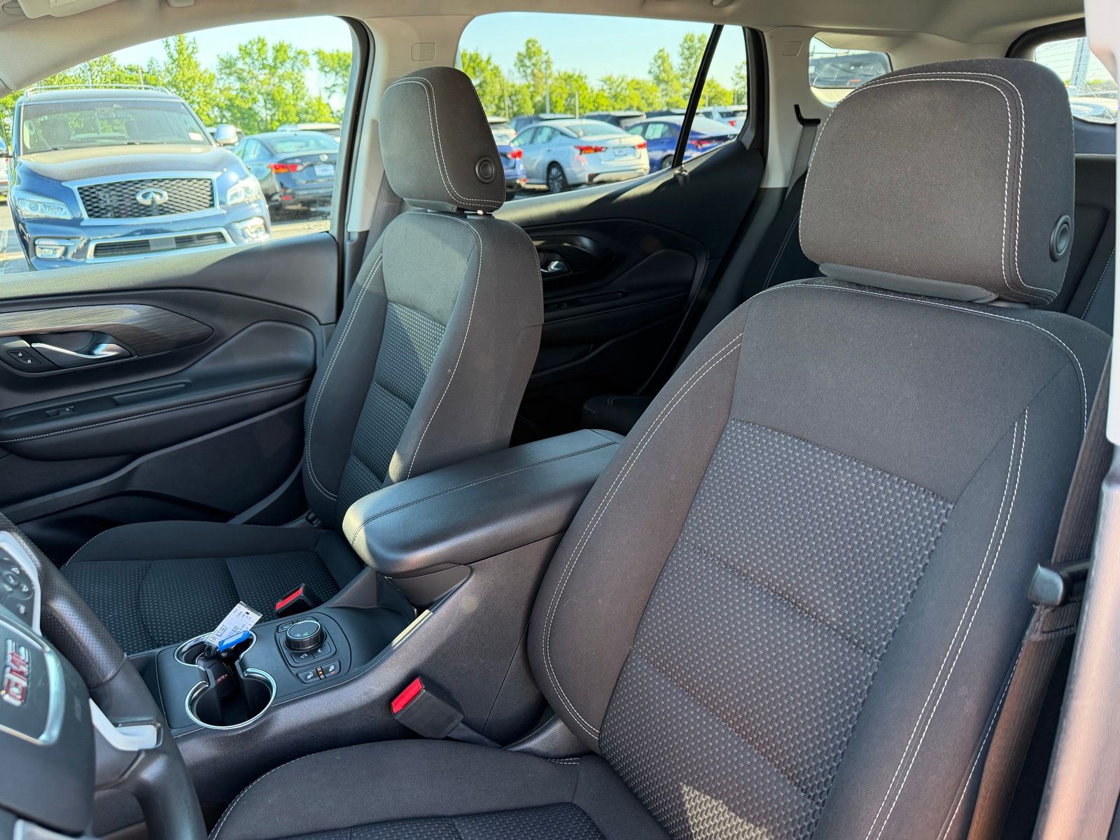 2022 GMC Terrain image 13