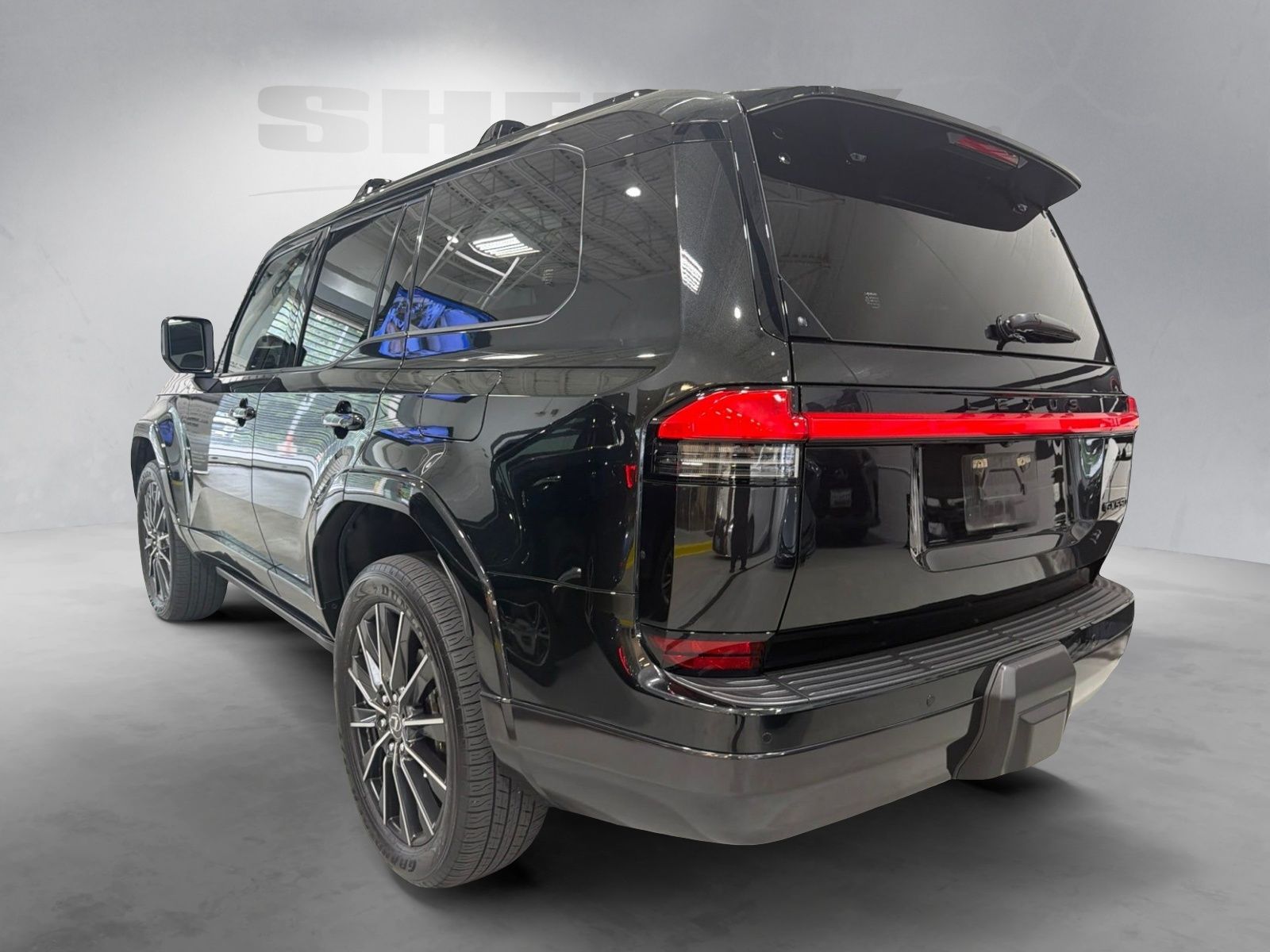 Used 2025 Black Lexus 550 Luxury+ image 4