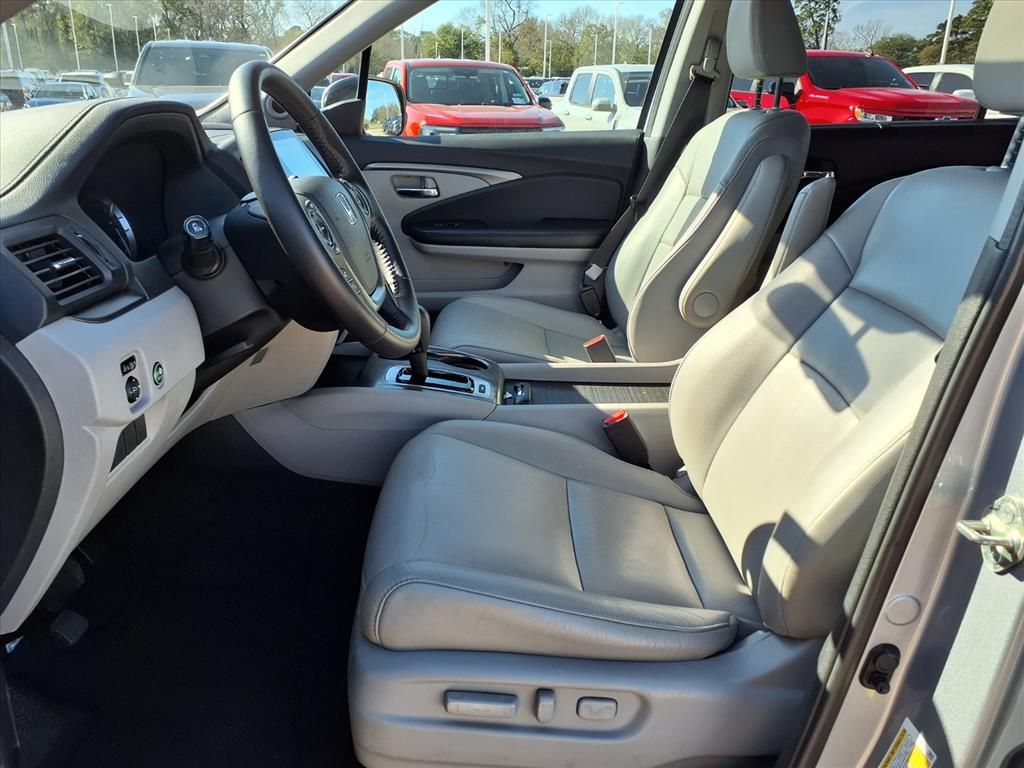 2018 Honda Pilot EX-L Silver at Shottenkirk Kia Fort Bend