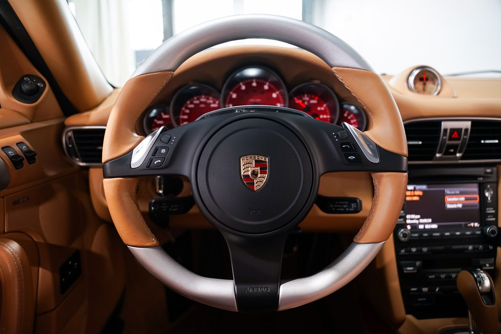 2012 Porsche 911 Carrera 4 GTS — photo 10