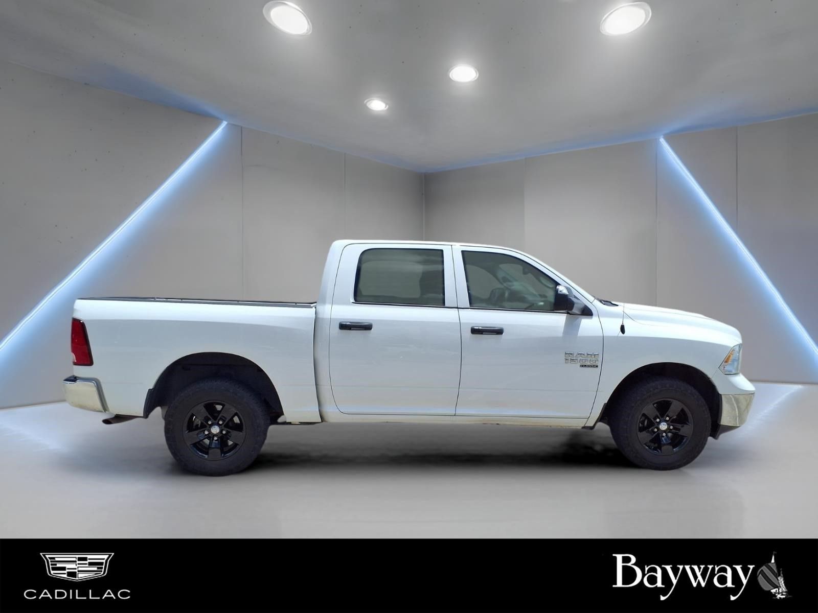2023 Ram 1500 Classic SLT - 5