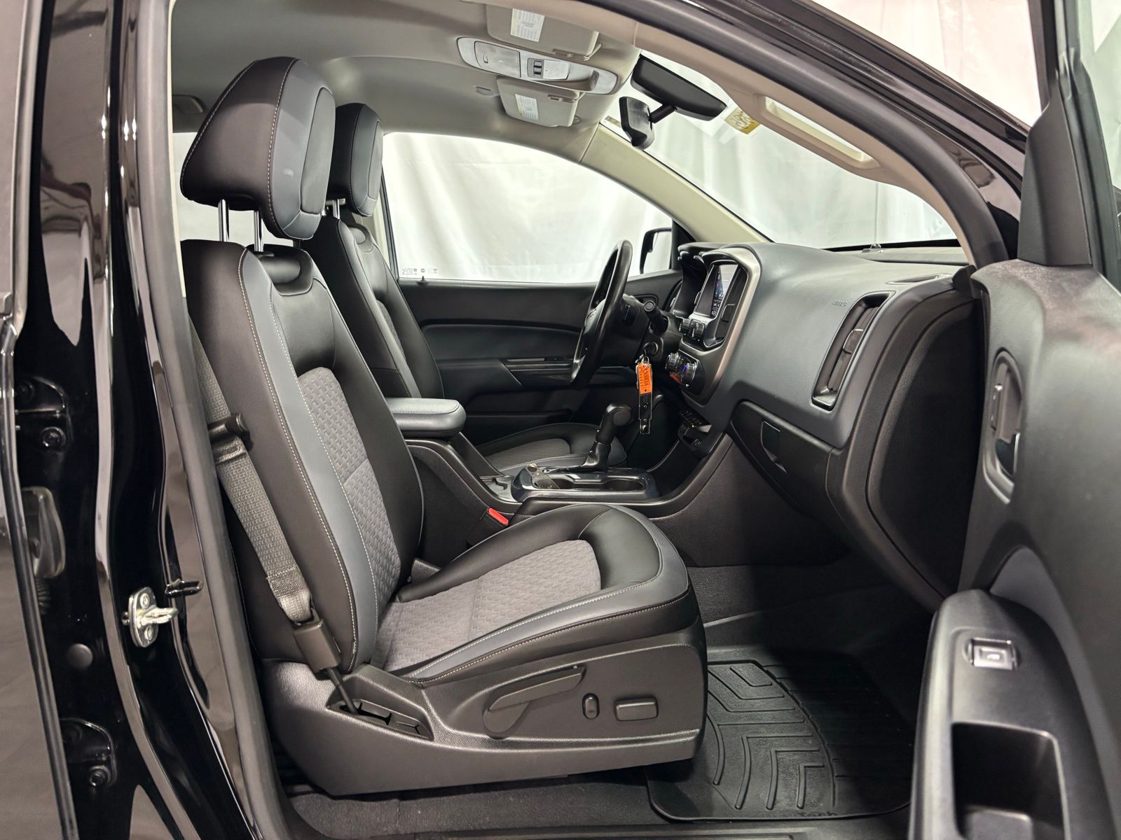 Used Car 2019 Chevrolet Colorado  Z71 For Sale Under $25,000 In Austin, Texas