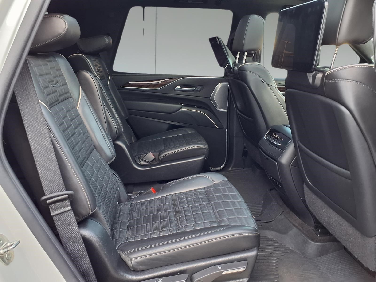 2022 Cadillac Escalade Premium Luxury Platinum White at Bayway Cadillac of The Woodlands