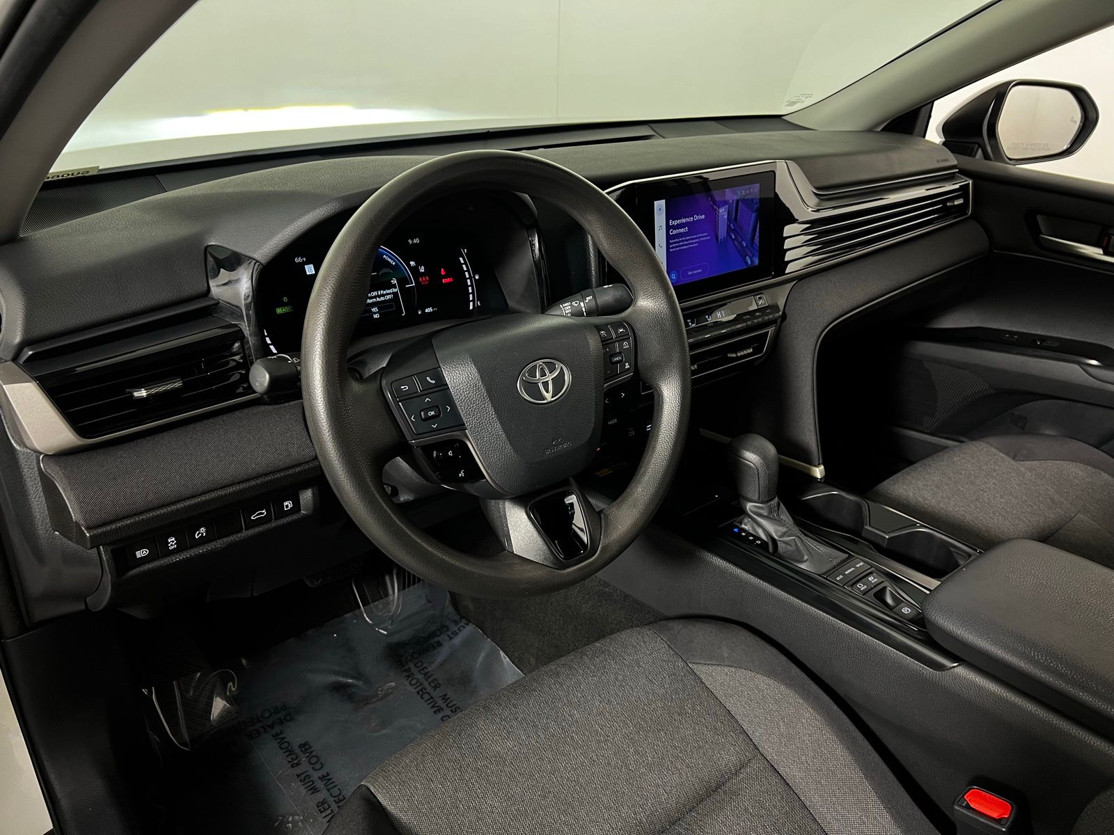 Thumbnail: 2025 Toyota Camry - 12