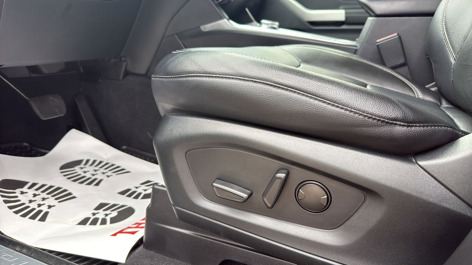 Used Car 2022 Ford Explorer  Limited For Sale Under $35,000 In Austin, Texas