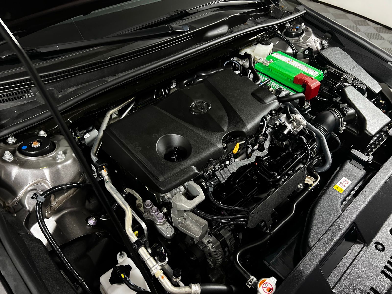 Thumbnail: 2024 Toyota Camry - 10