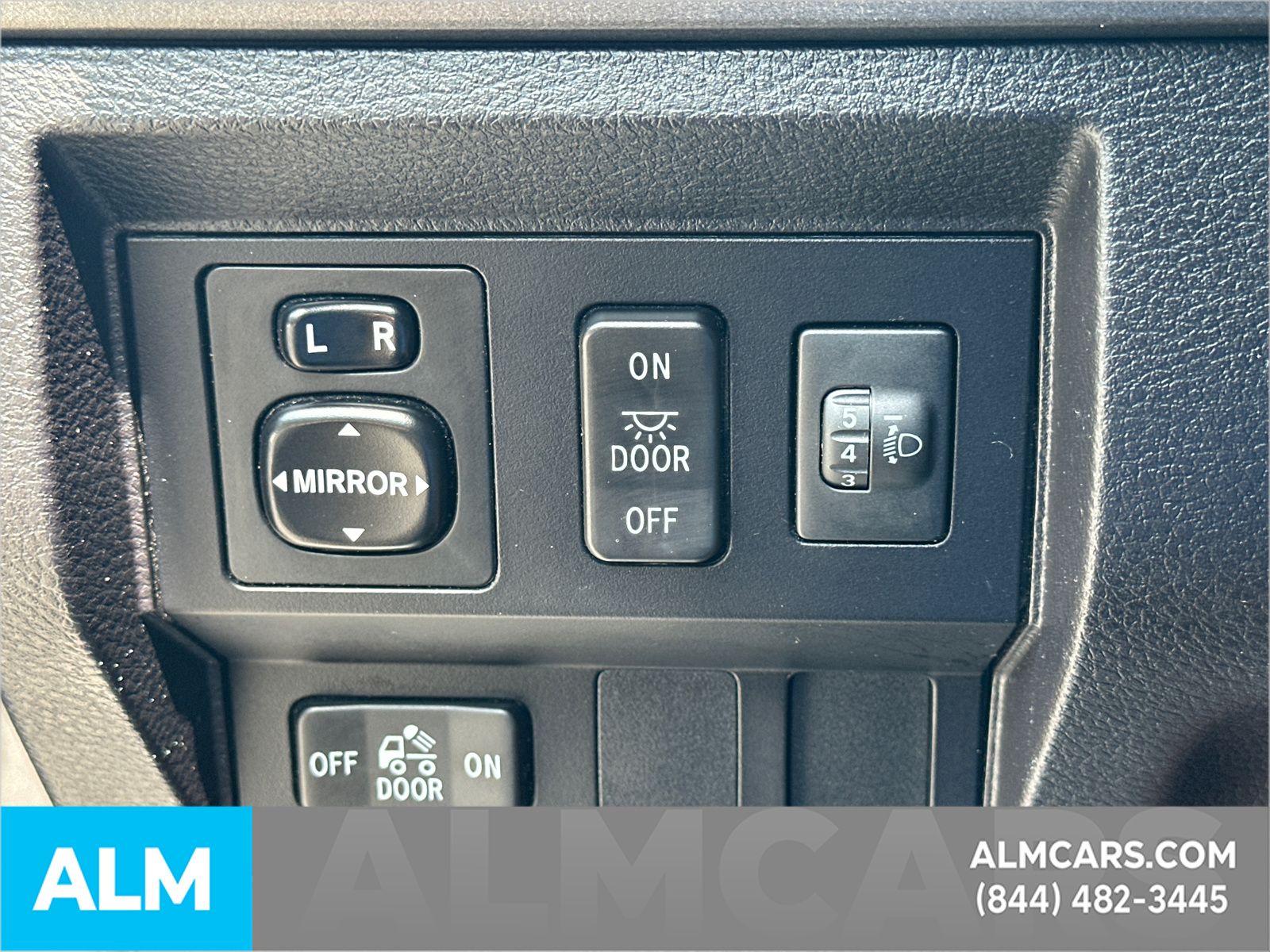 Used 2015 Gray Toyota SR5 image 35