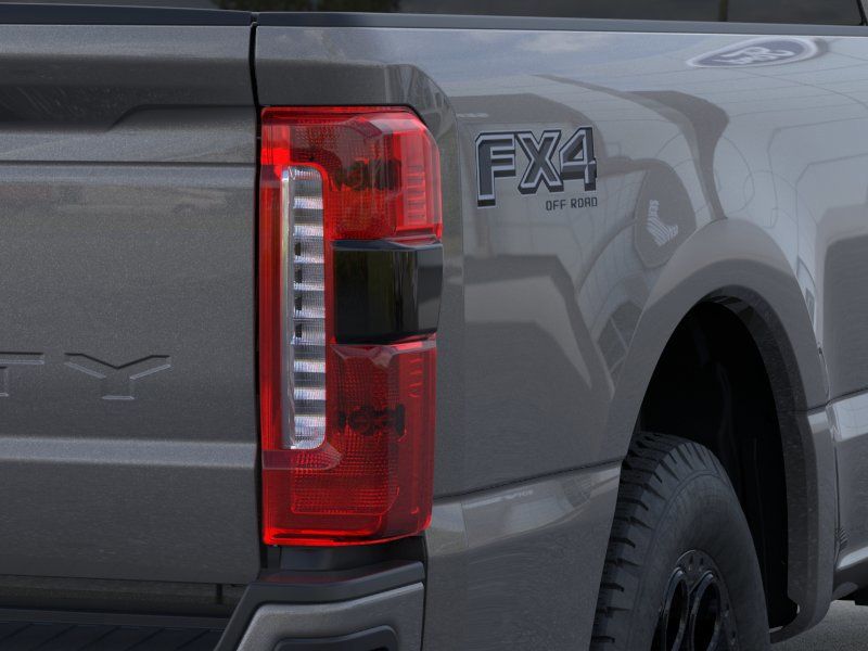 New 2026 Carbonized Gray Metallic Ford XLT image 21