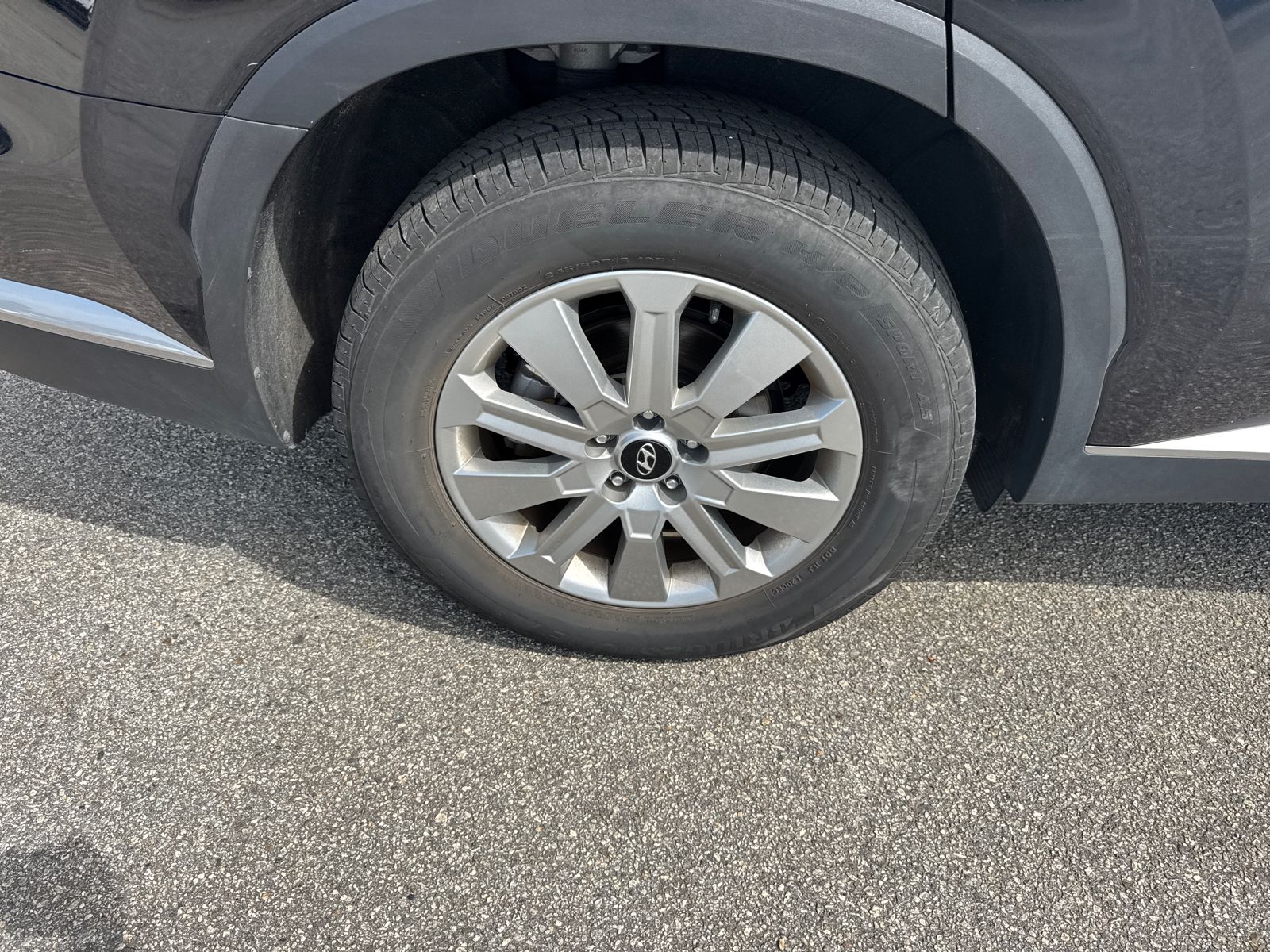 Used 2025 White Hyundai SEL image 17