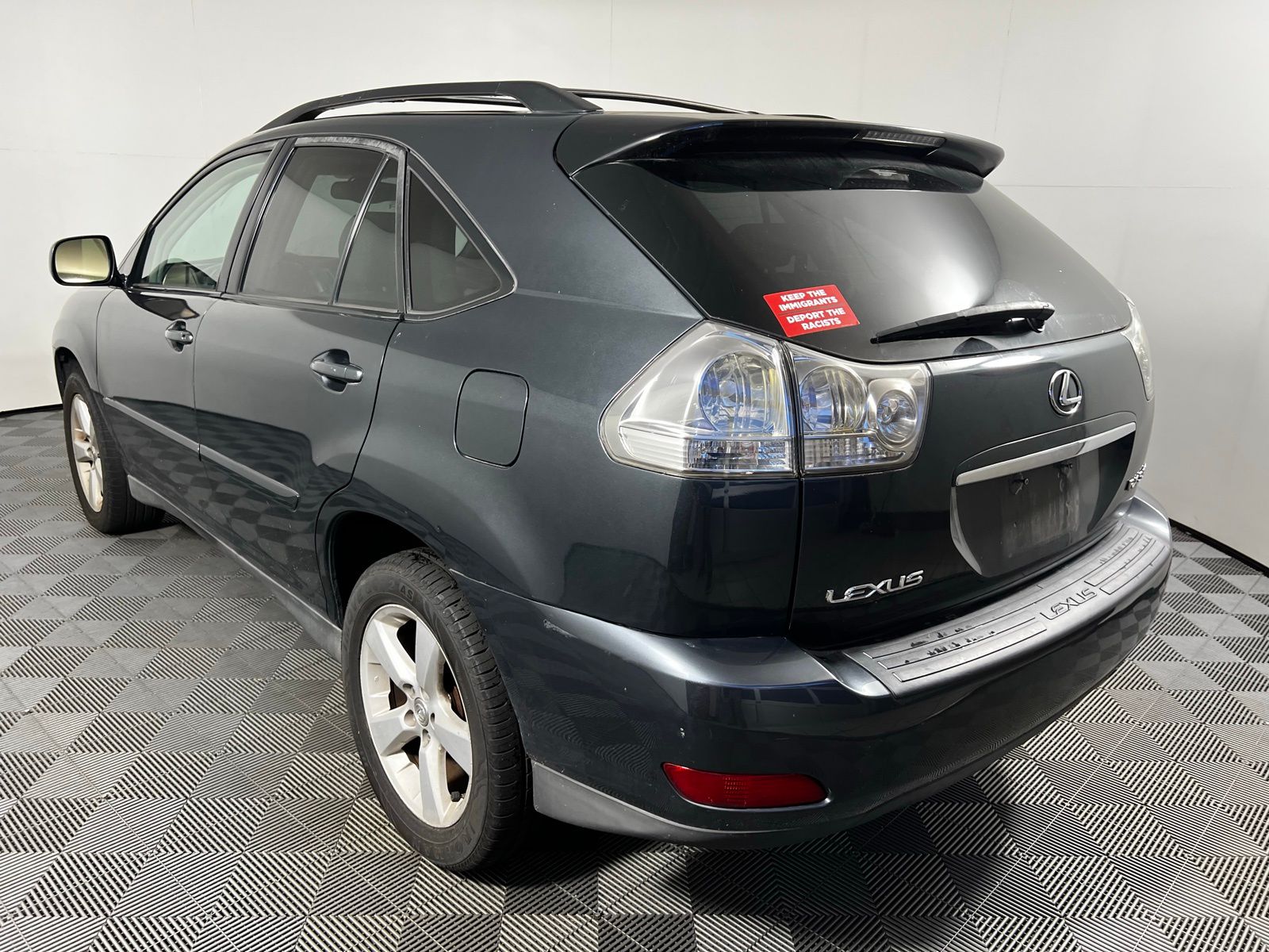 Thumbnail: 2007 Lexus RX - 7