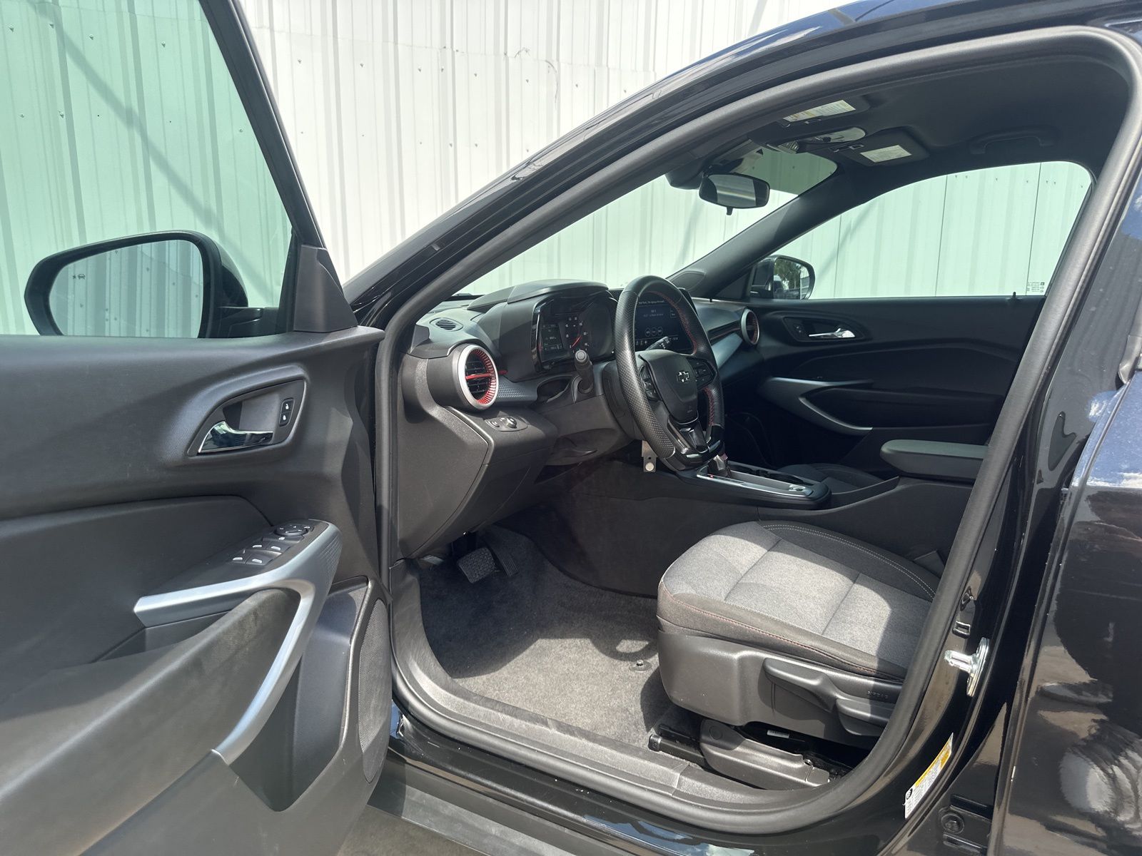 Used Car 2025 Chevrolet Trax  1rs For Sale Under $25,000 In Austin, Texas