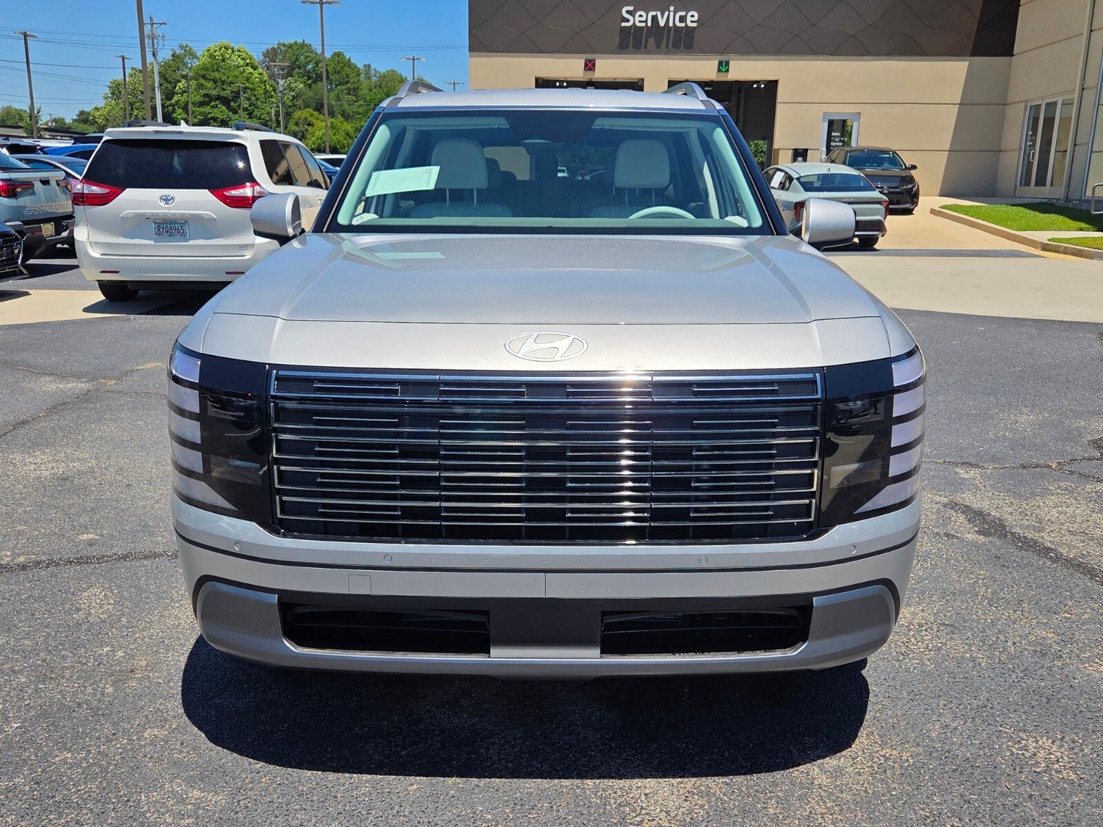 New 2026 Silver HYUNDAI SEL image 2