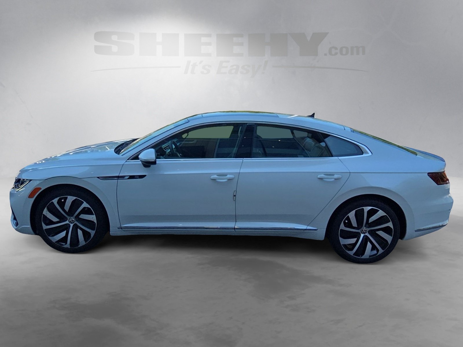 Used 2022 White Volkswagen 2.0T SEL R-Line image 15