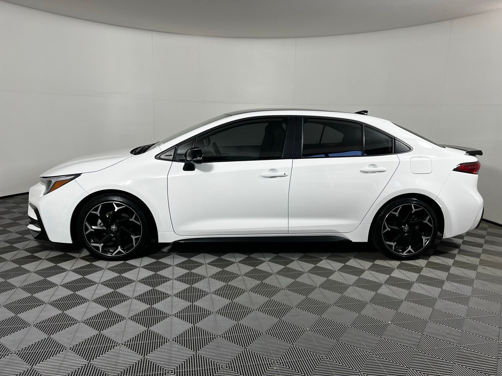 Thumbnail: 2025 Toyota Corolla - 8