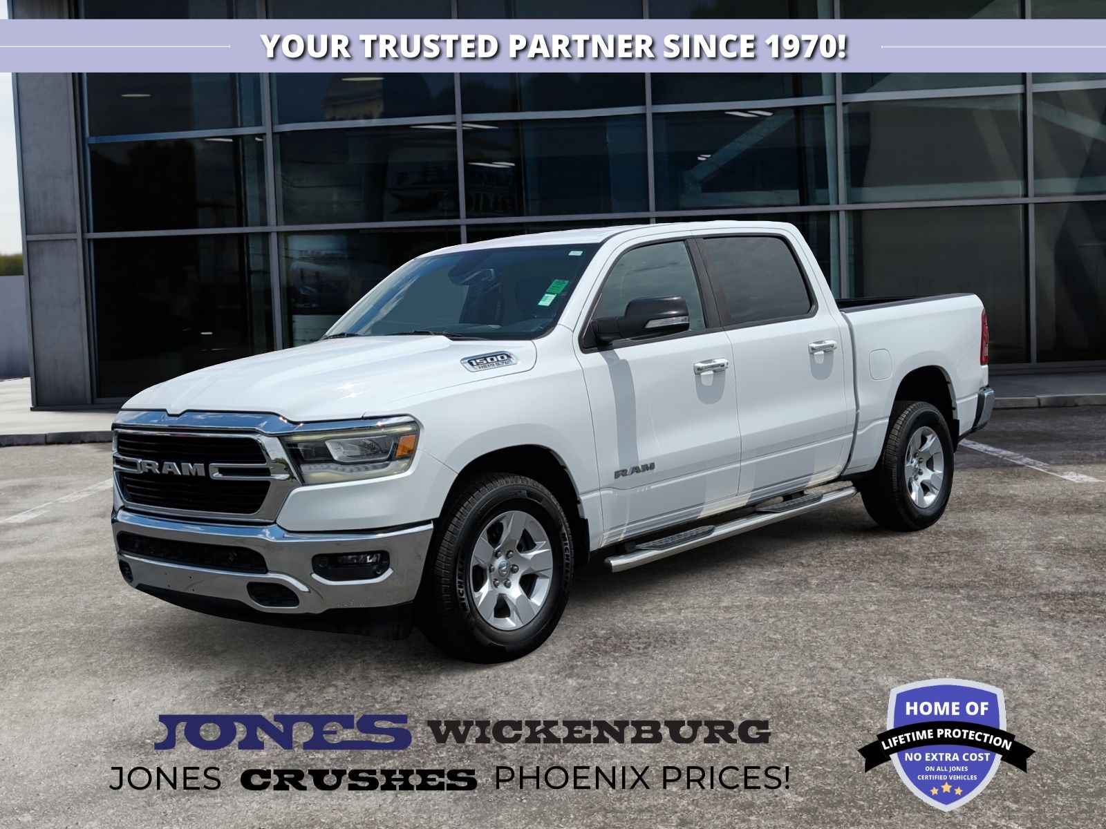 Bright White Clearcoat 2019 RAM 1500 Pickup Truck 4X2 8-Speed Automatic
