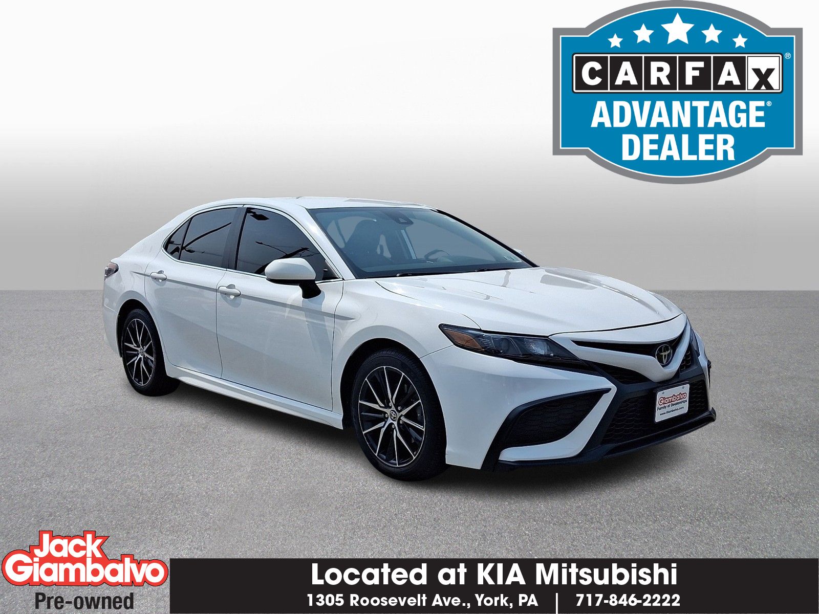 Super White 2021 Toyota Camry Sedan Front-Wheel Drive 8-Speed Automatic